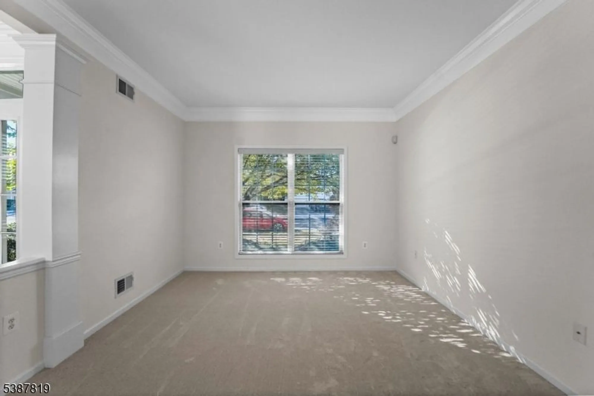 Property Slideshow image 12 of 23 | 373 windfall ln, Somerset, NJ, 08873