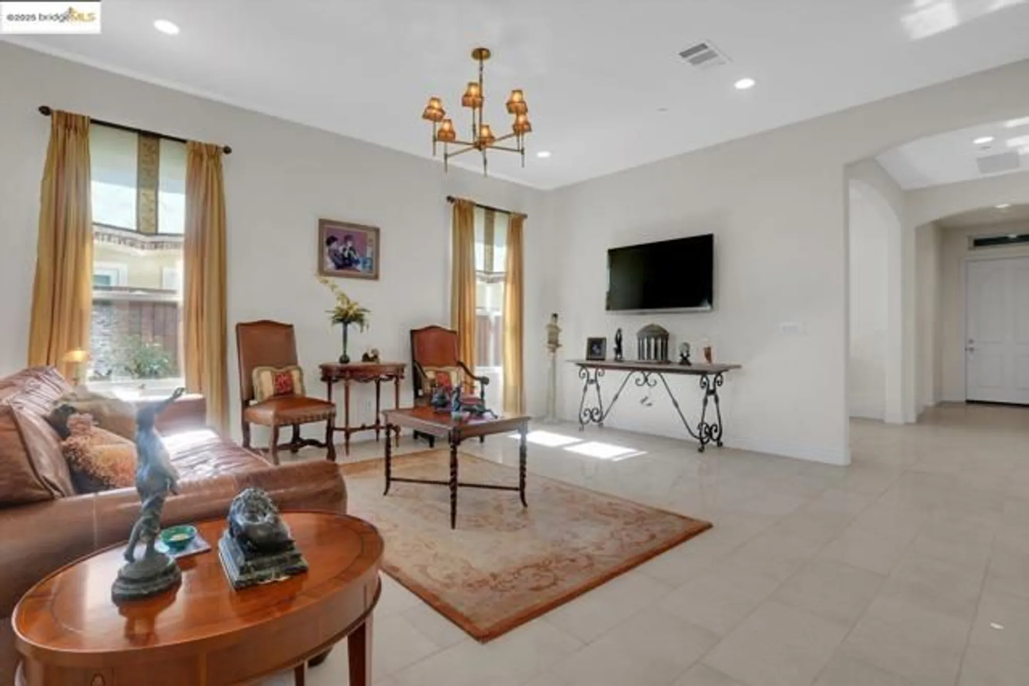 Property Slideshow image 19 of 57 | 1577 chianti ln, Brentwood, CA, 94513