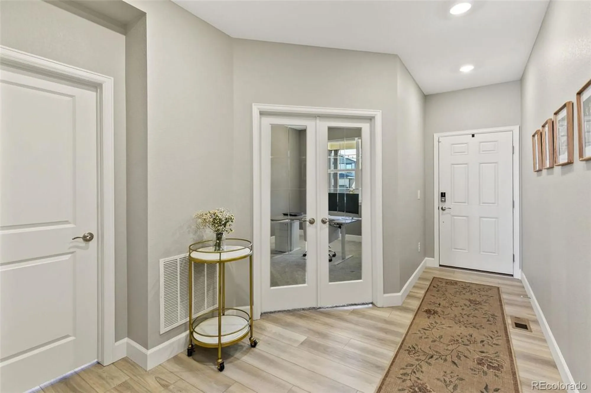 Property Slideshow image 18 of 40 | 3885 red valley cir, Castle Rock, CO, 80104