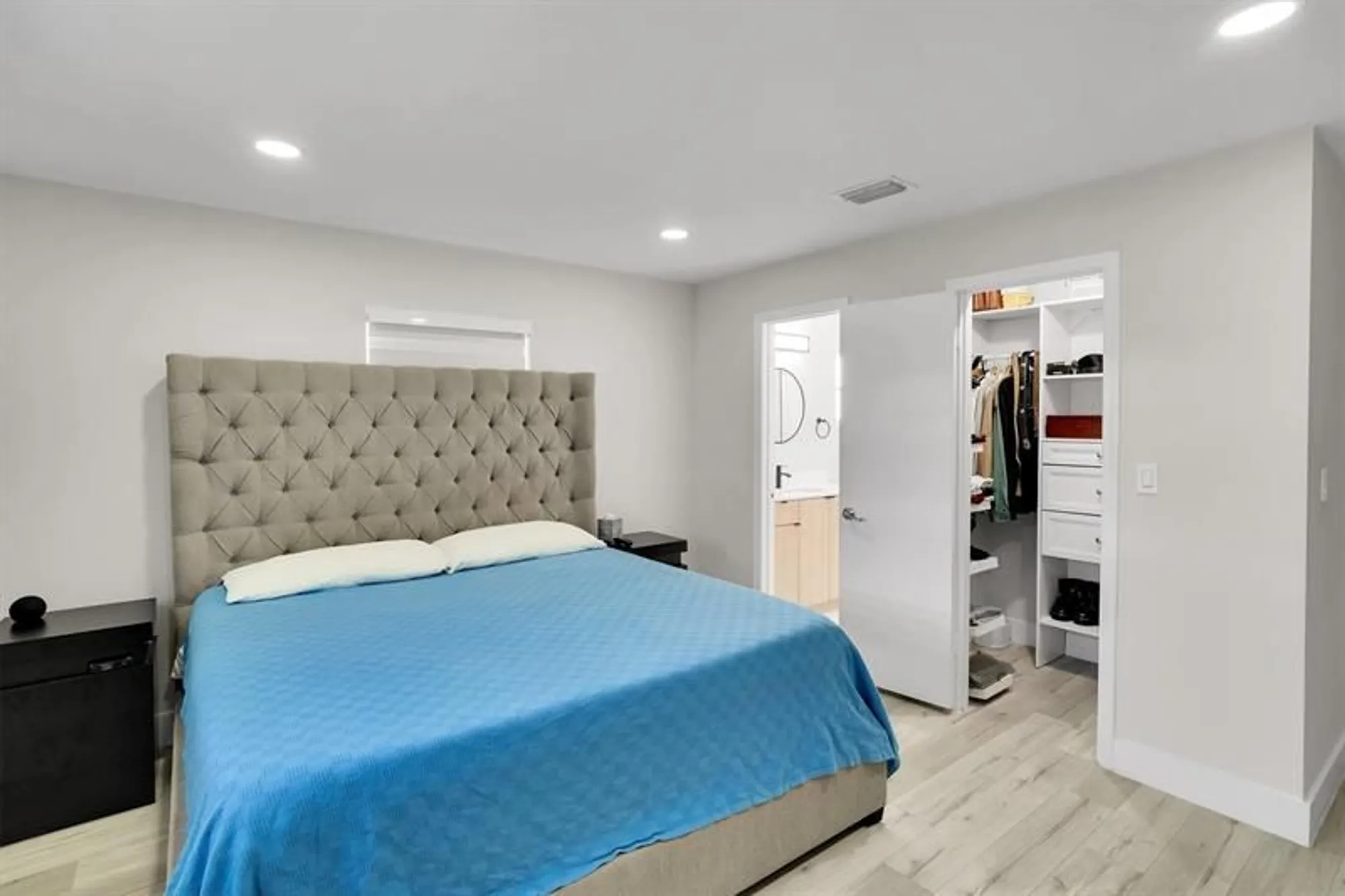 Property Slideshow image 18 of 31 | 1904 sw 17th ave, Boynton Beach, FL, 33426