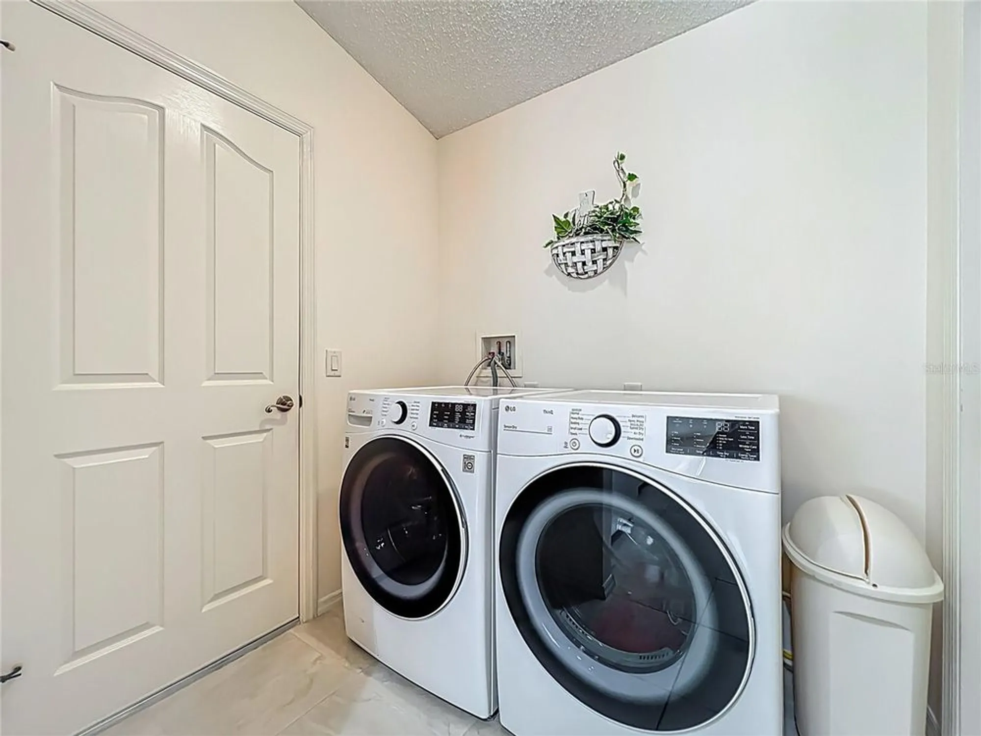 Property Slideshow image 16 of 38 | 8195 se 174th rowland st, The Villages, FL, 32162