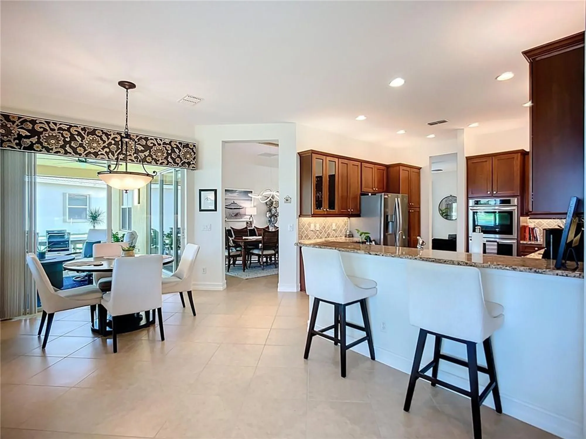 Property Slideshow image 13 of 74 | 16244 diamond bay dr, Wimauma, FL, 33598