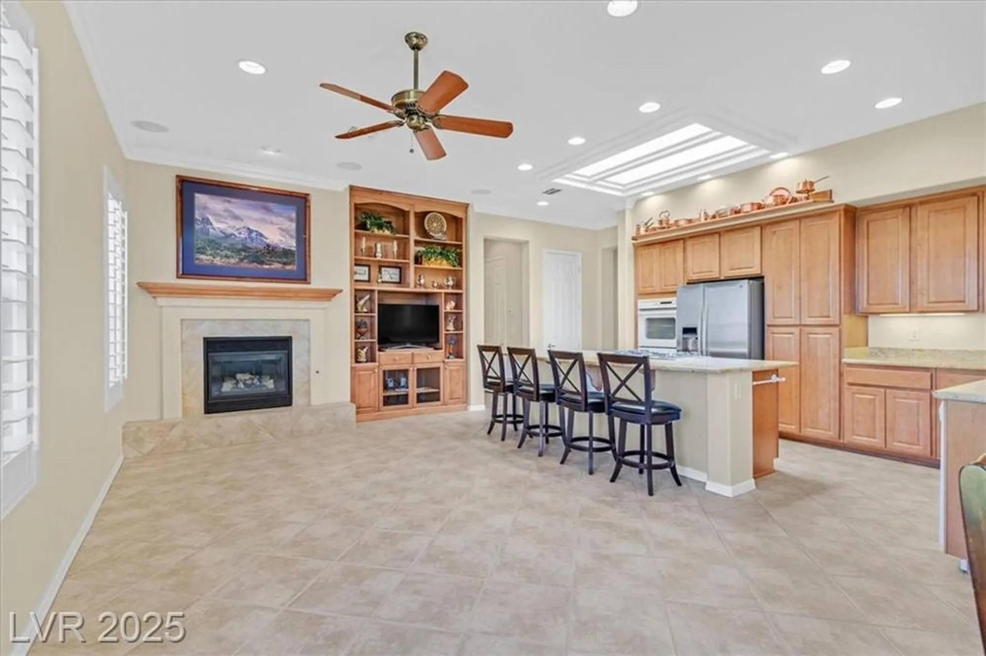 Property Slideshow image 13 of 64 | 2899 brook trout ct, Henderson, NV, 89052