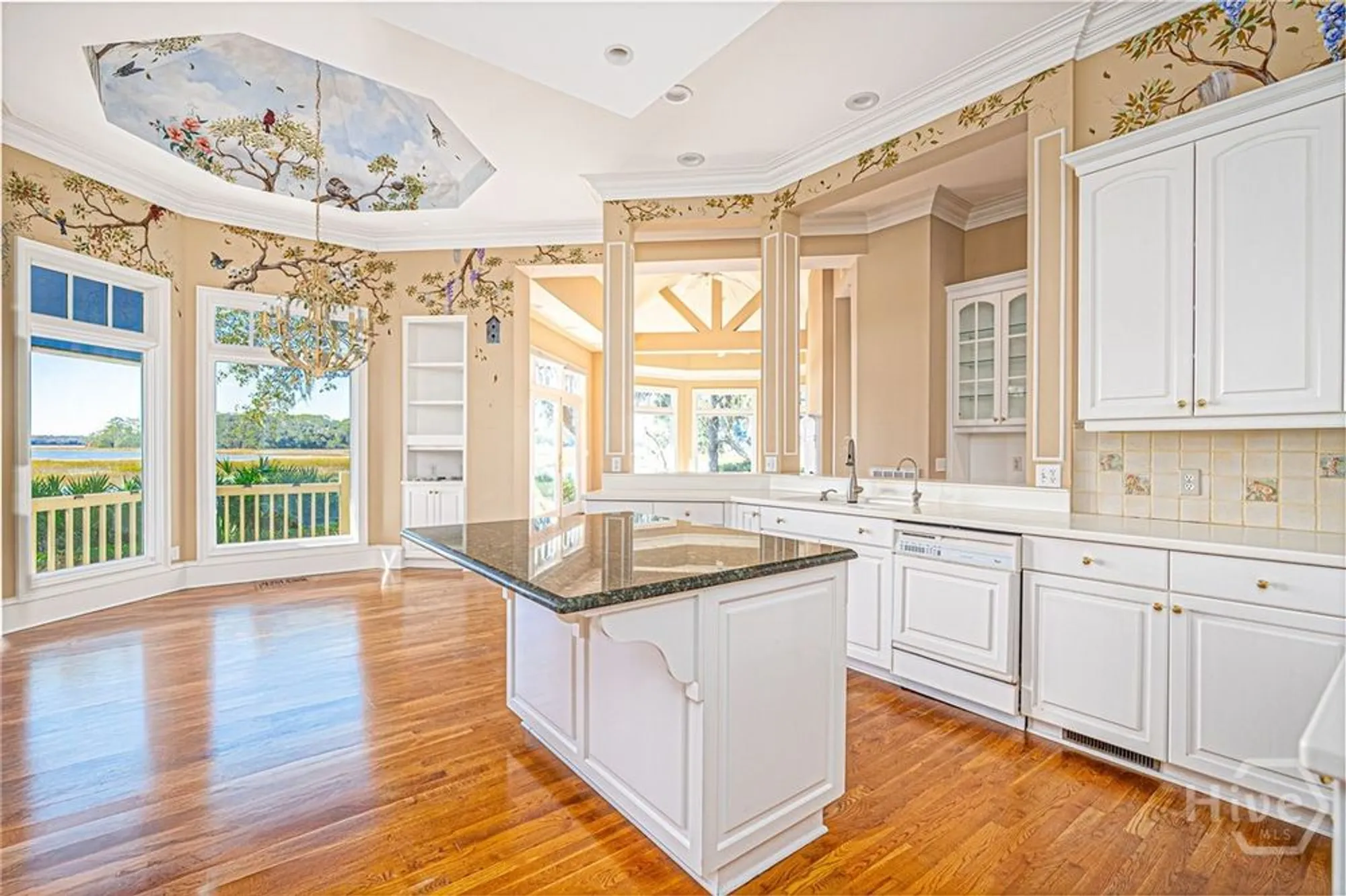 Property Slideshow image 12 of 42 | 8 spring marsh cir, Savannah, GA, 31411