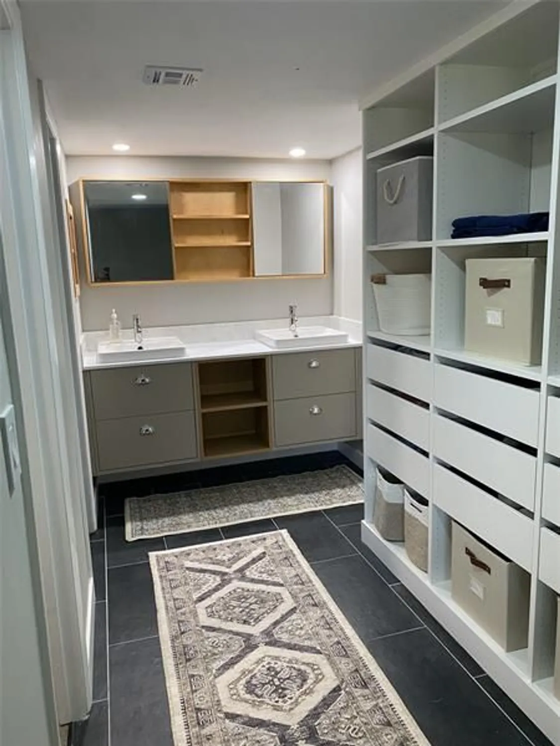 Property Slideshow image 10 of 17 | 11231 green lake dr 202, Boynton Beach, FL, 33437