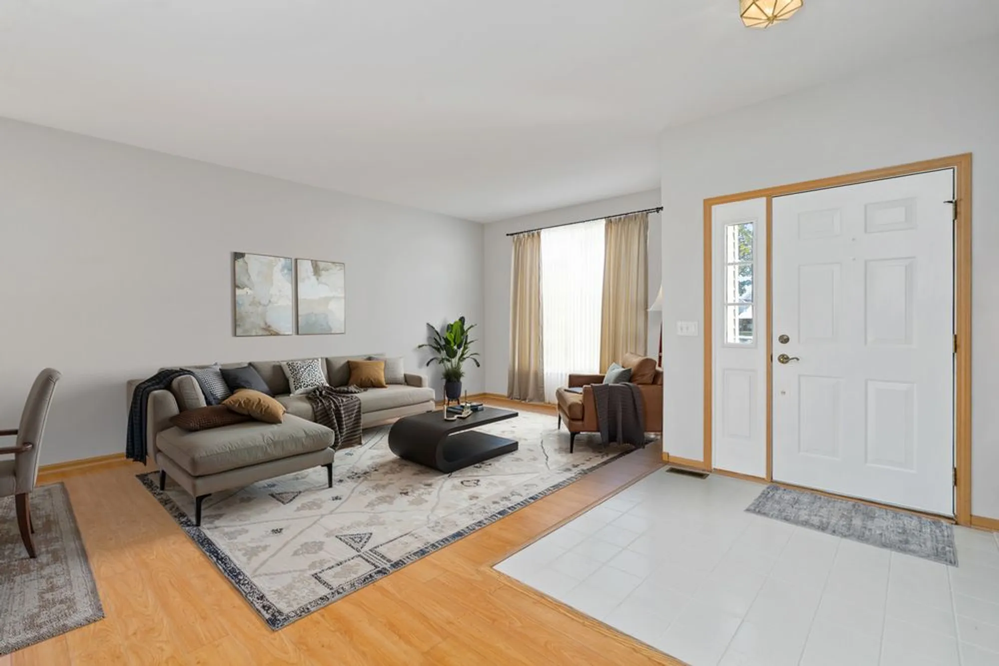 Property Slideshow image 5 of 34 | 721 s wellston ln, Romeoville, IL, 60446