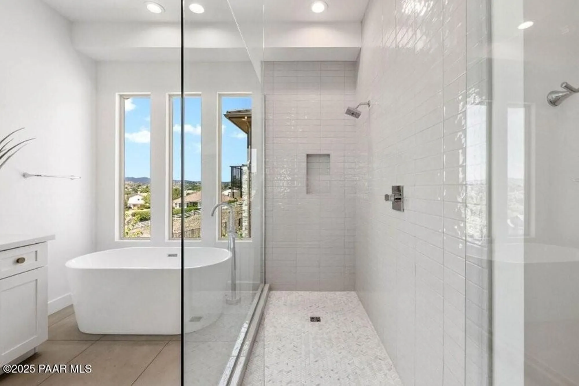 Property Slideshow image 23 of 49 | 1109 s lakeview dr, Prescott, AZ, 86301