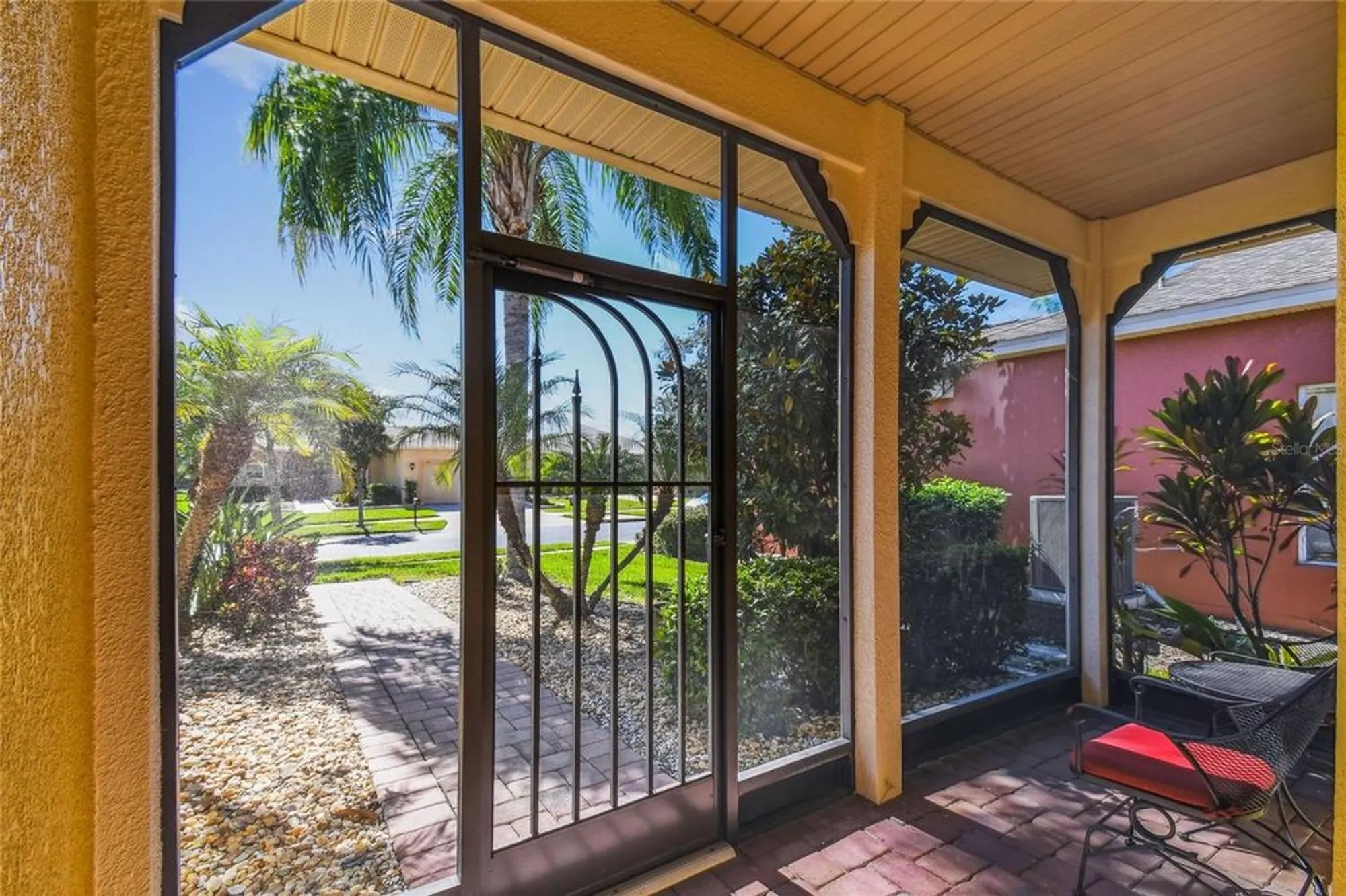 Property Slideshow image 3 of 61 | 536 portofino dr, Poinciana, FL, 34759