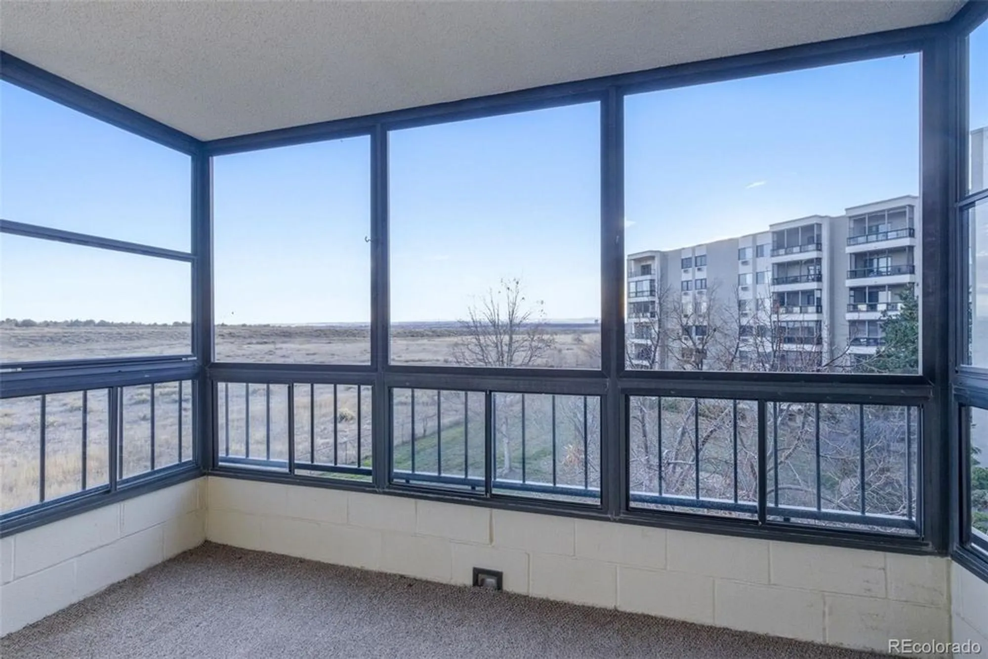 Property Slideshow image 11 of 49 | 13850 e marina dr apt 301, Aurora, CO, 80014