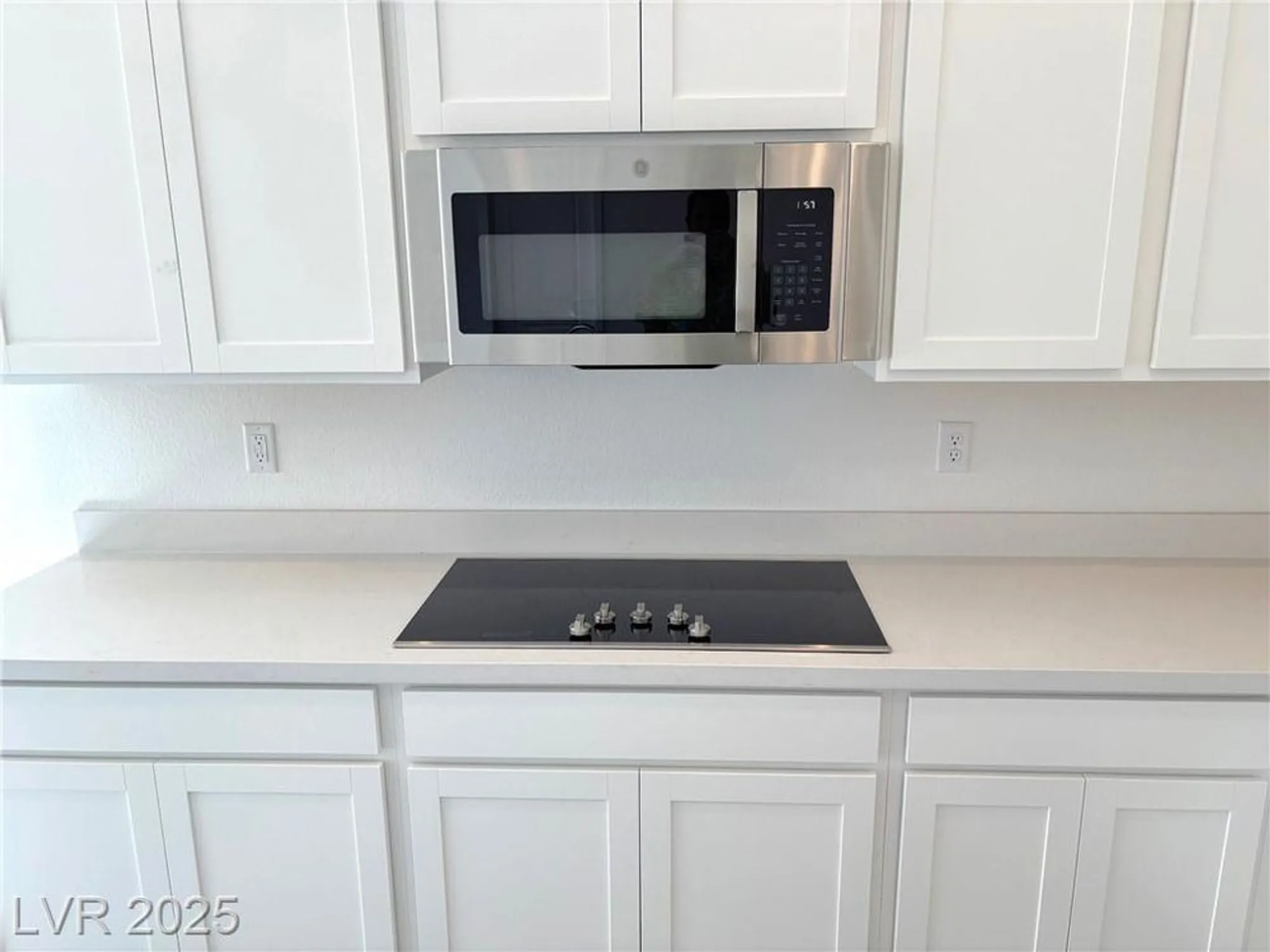 Property Slideshow image 13 of 30 | 4324 angel falls ct, Pahrump, NV, 89061