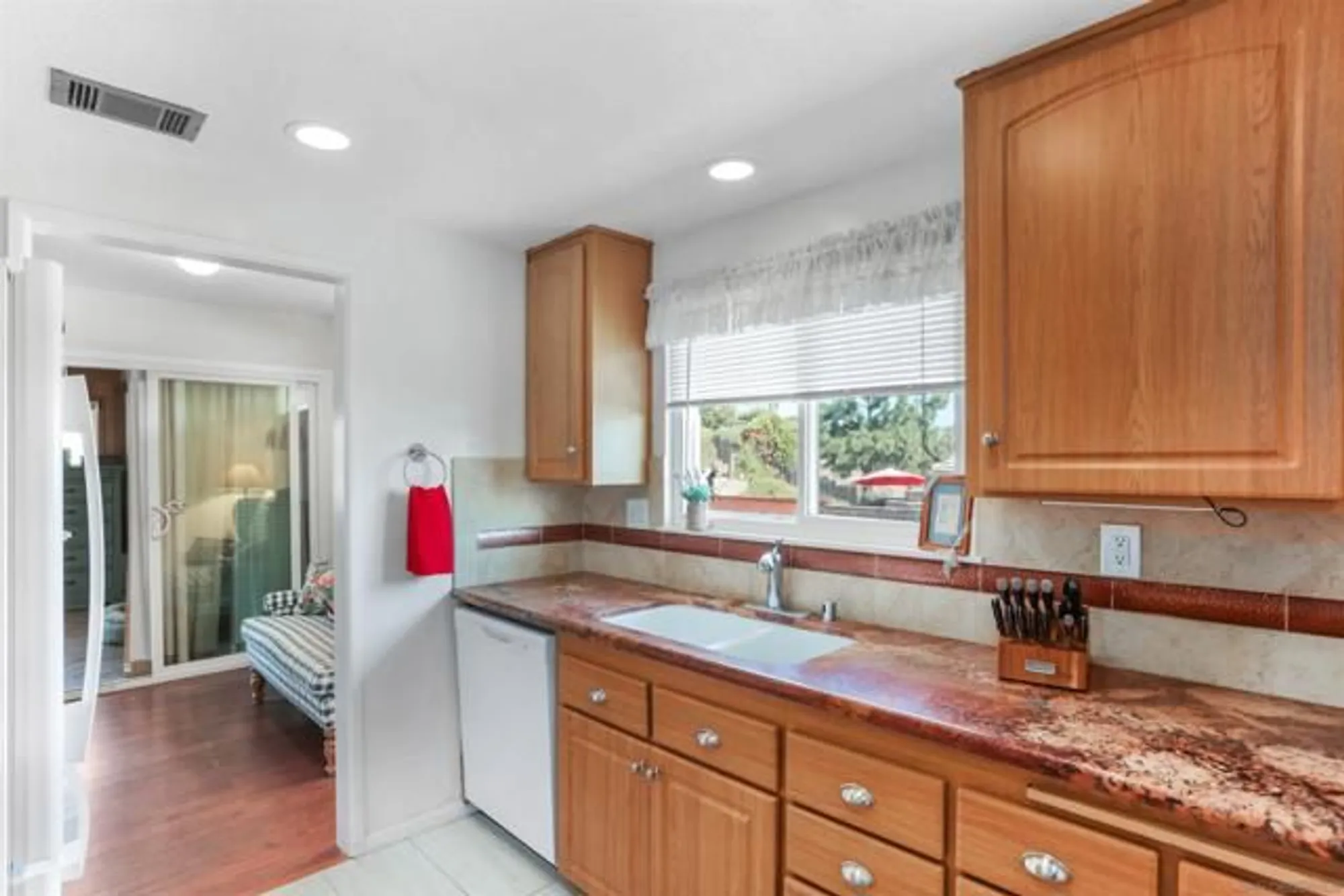 Property Slideshow image 9 of 26 | 16924 bellota dr, San Diego, CA, 92128