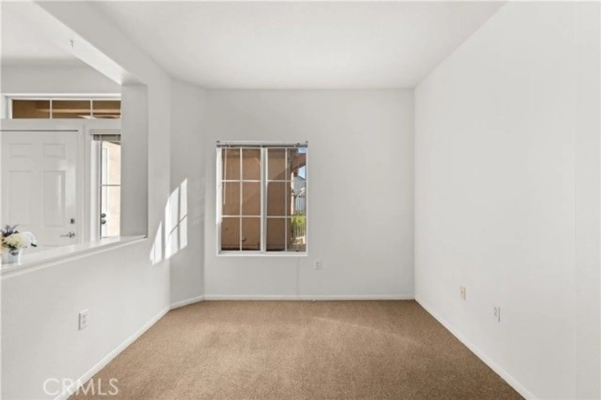 Property Slideshow image 20 of 60 | 19598 rolling green dr, Apple Valley, CA, 92308