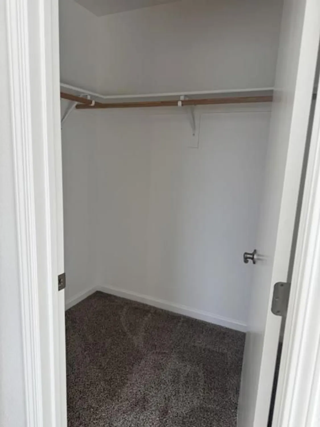 Property Slideshow image 5 of 16 | 501 cedar dr, Watsonville, CA, 95076