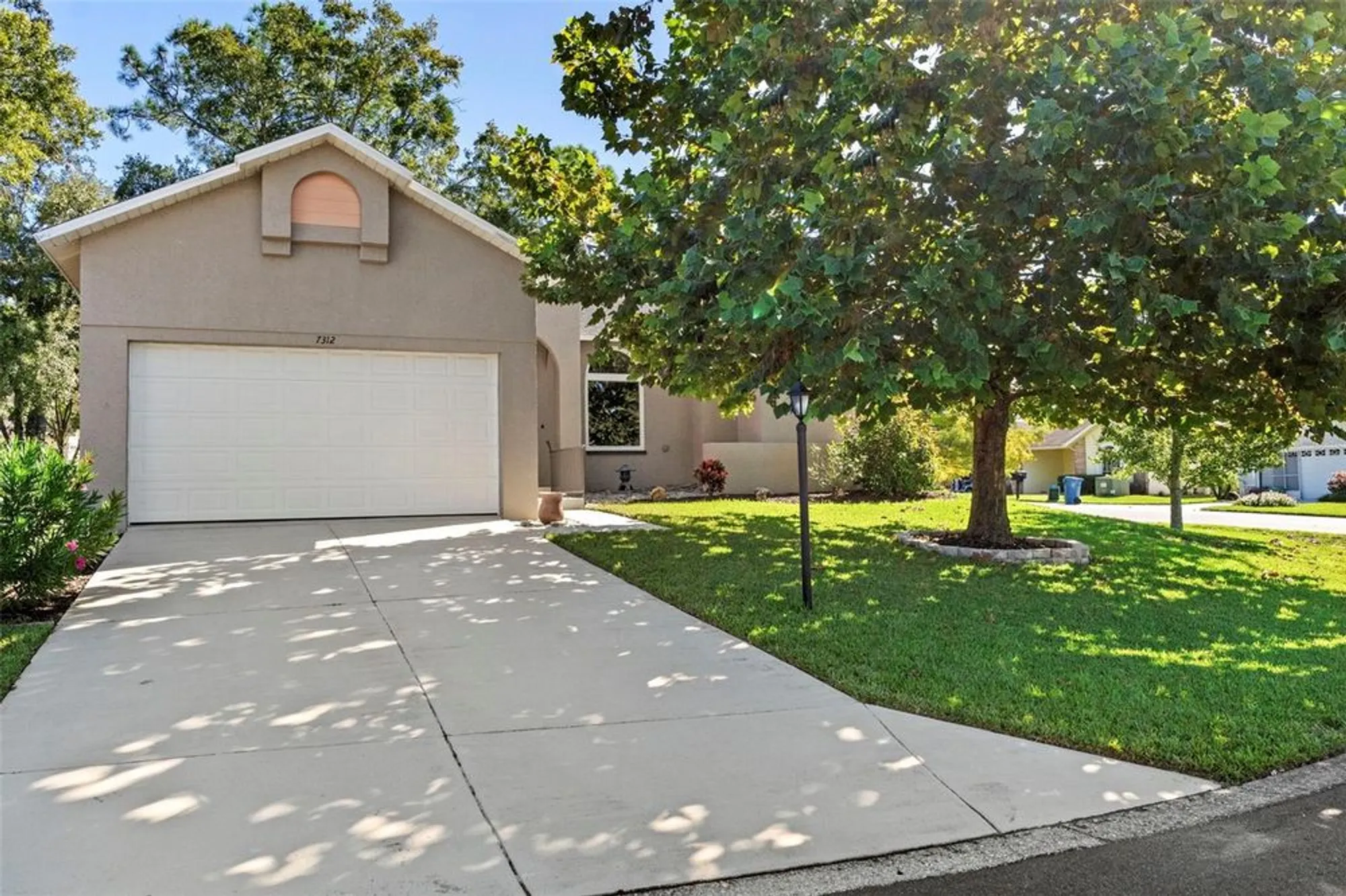 Property Slideshow image 1 of 64 | 7312 bottle brush dr, Spring Hill, FL, 34606