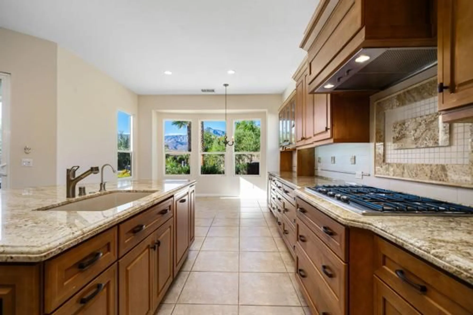Property Slideshow image 25 of 48 | 81943 prism dr, La Quinta, CA, 92253