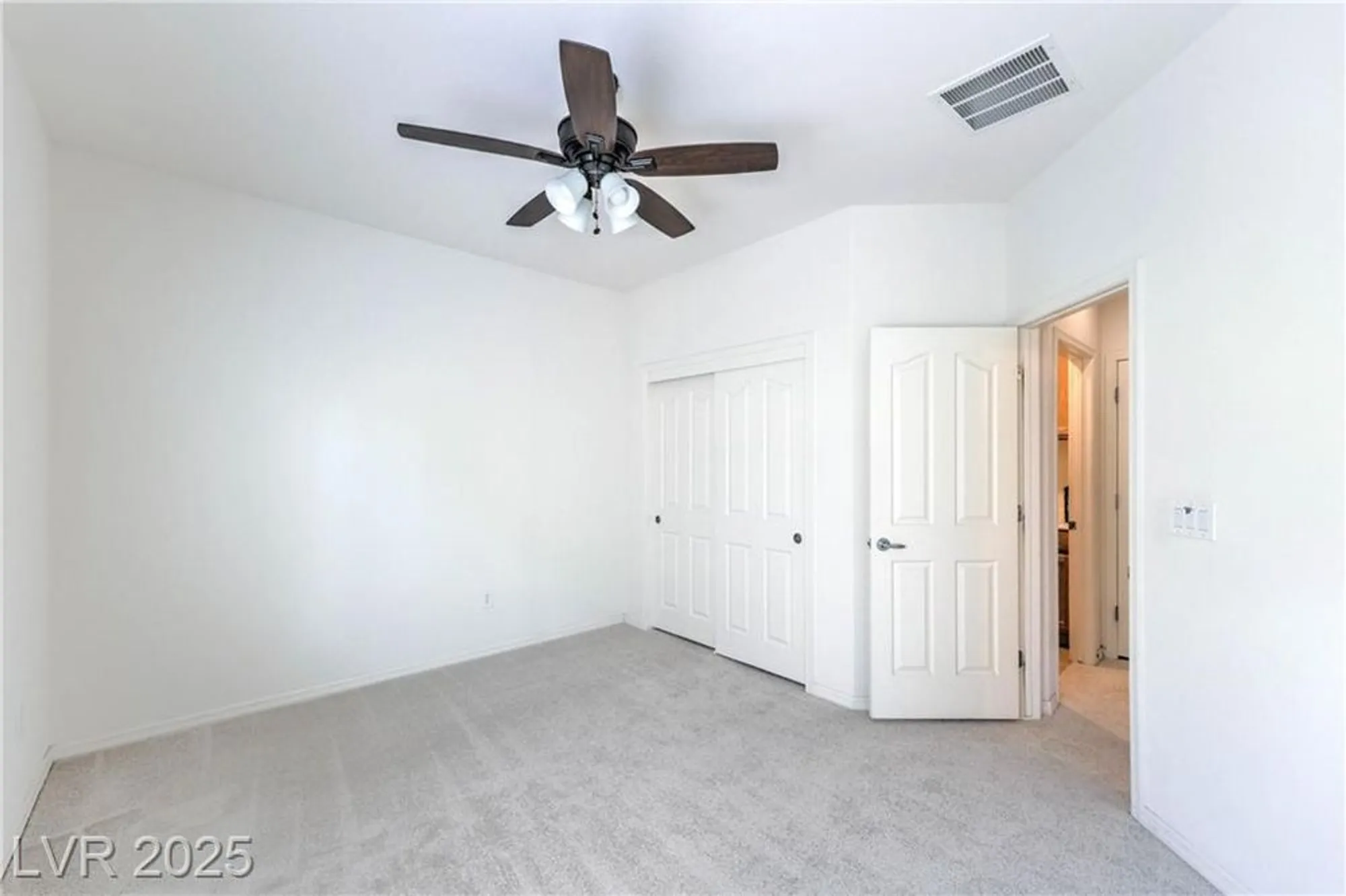 Property Slideshow image 31 of 52 | 2175 waterton rivers dr, Henderson, NV, 89044