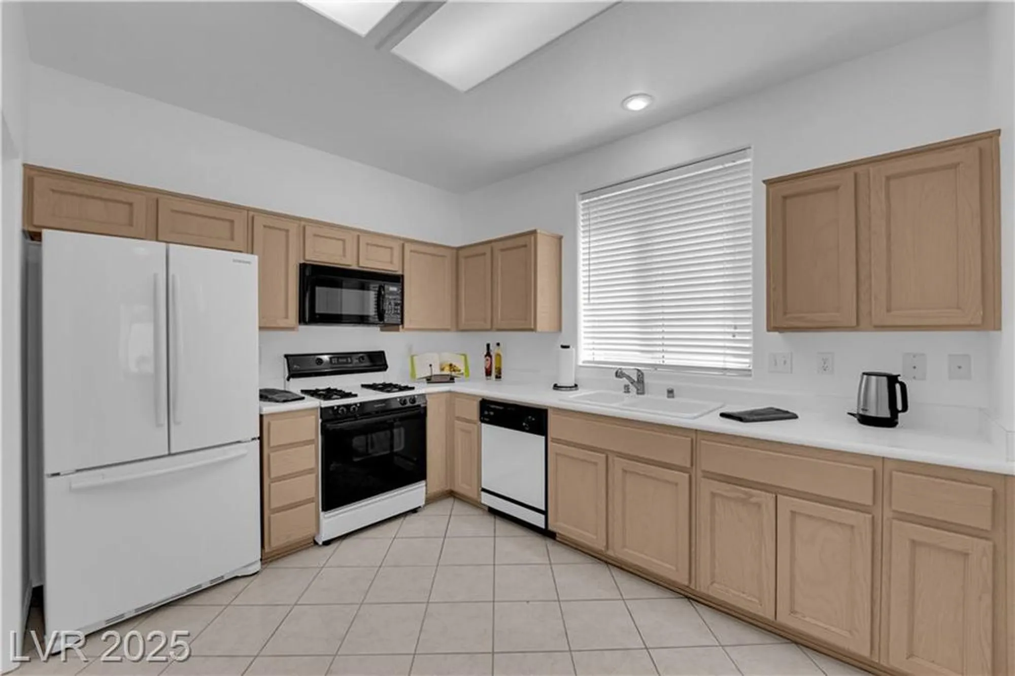 Property Slideshow image 14 of 40 | 2323 barbers point pl, Las Vegas, NV, 89134