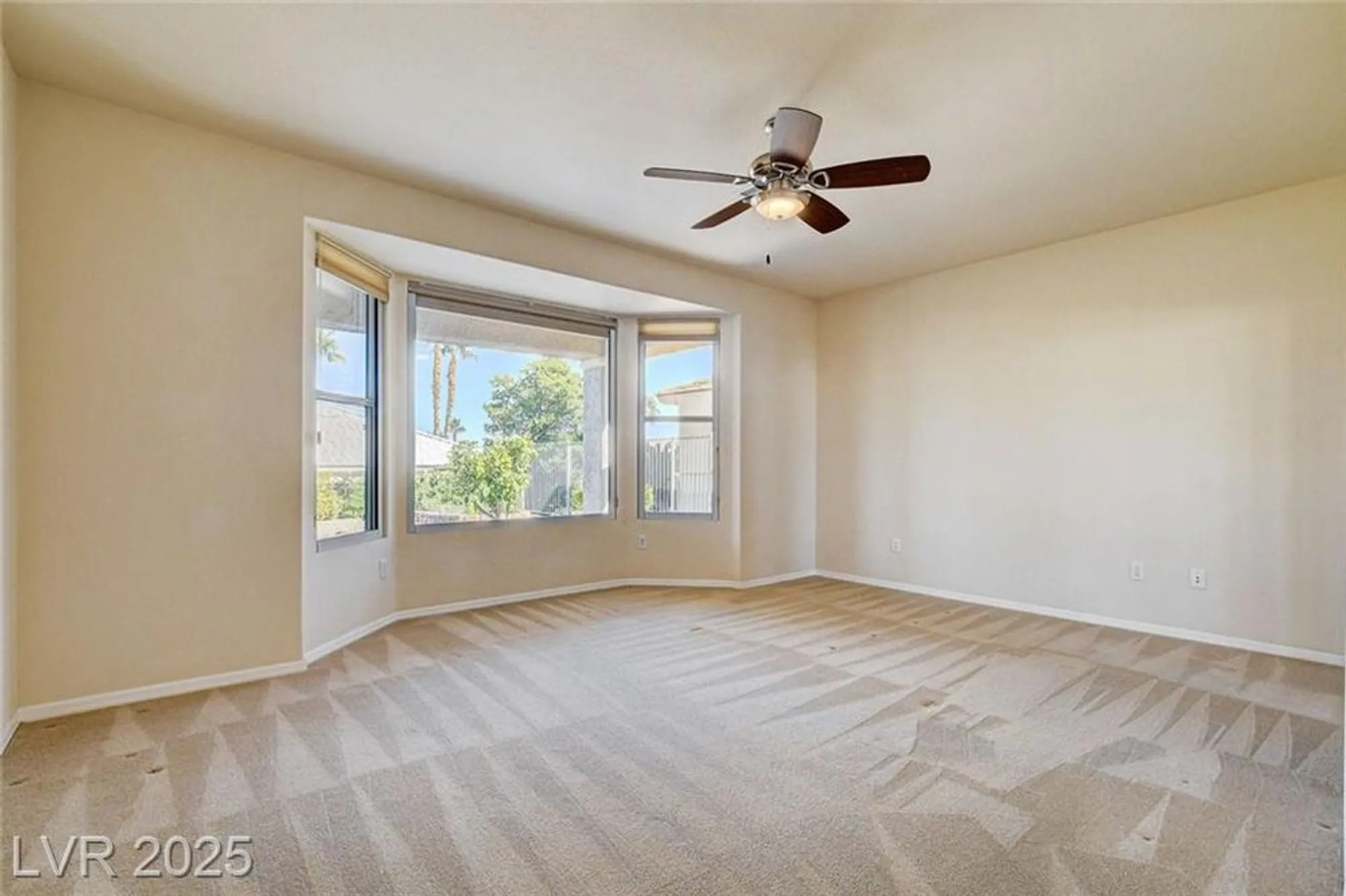Property Slideshow image 23 of 50 | 10504 bambola pl, Las Vegas, NV, 89135