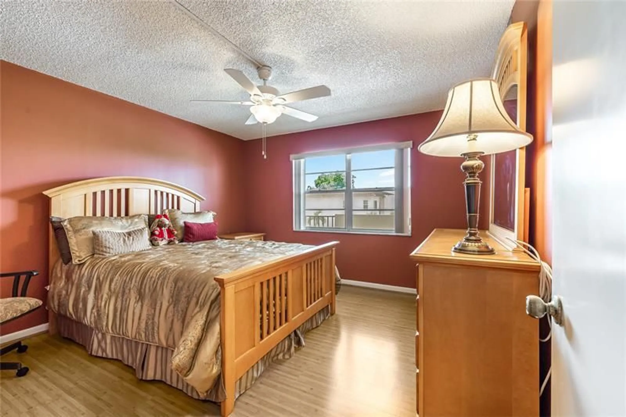 Property Slideshow image 7 of 57 | 271 s hollybrook dr 304, Pembroke Pines, FL, 33025