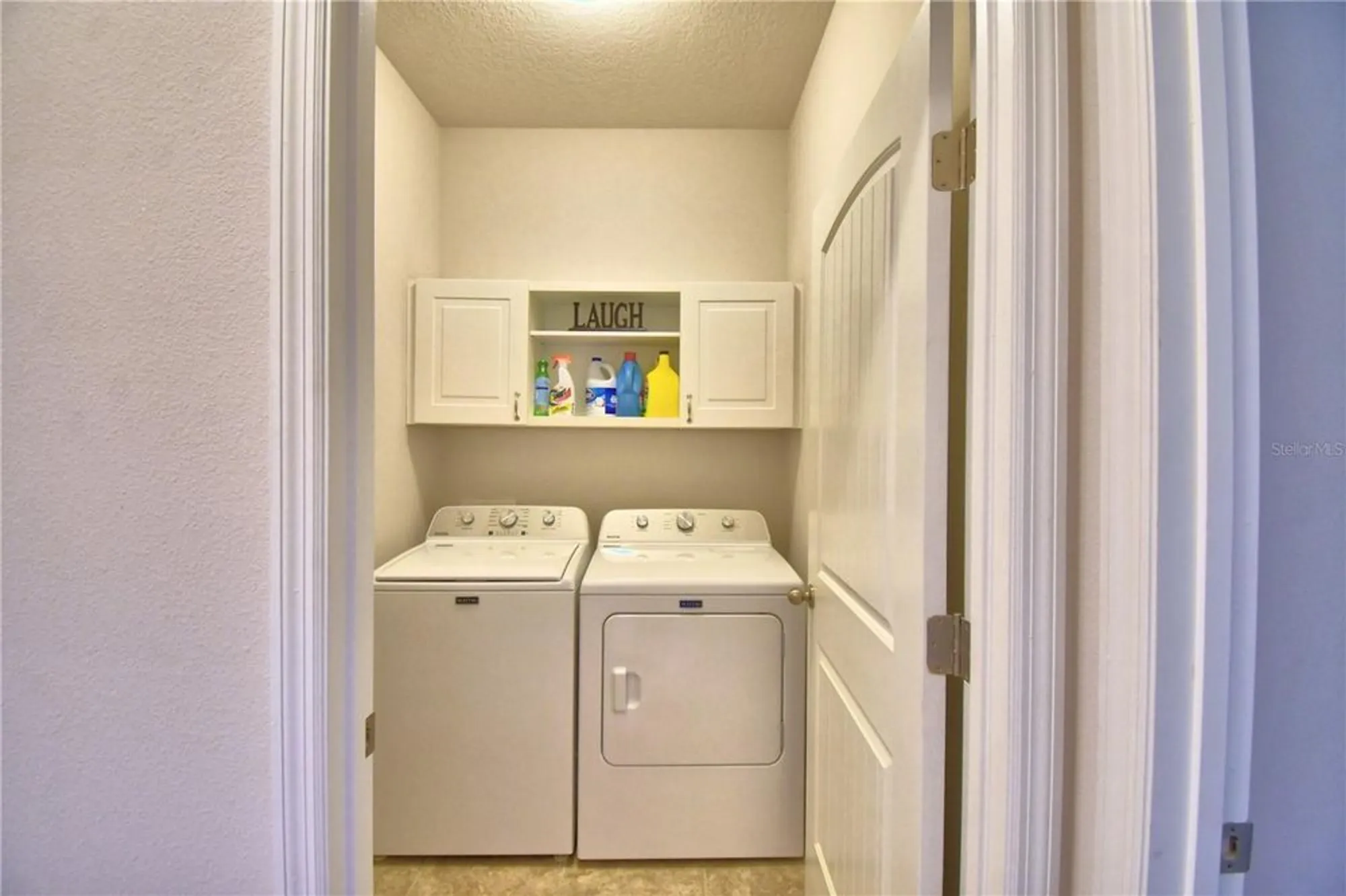 Property Slideshow image 37 of 55 | 2577 canyon crest dr, Lakeland, FL, 33811