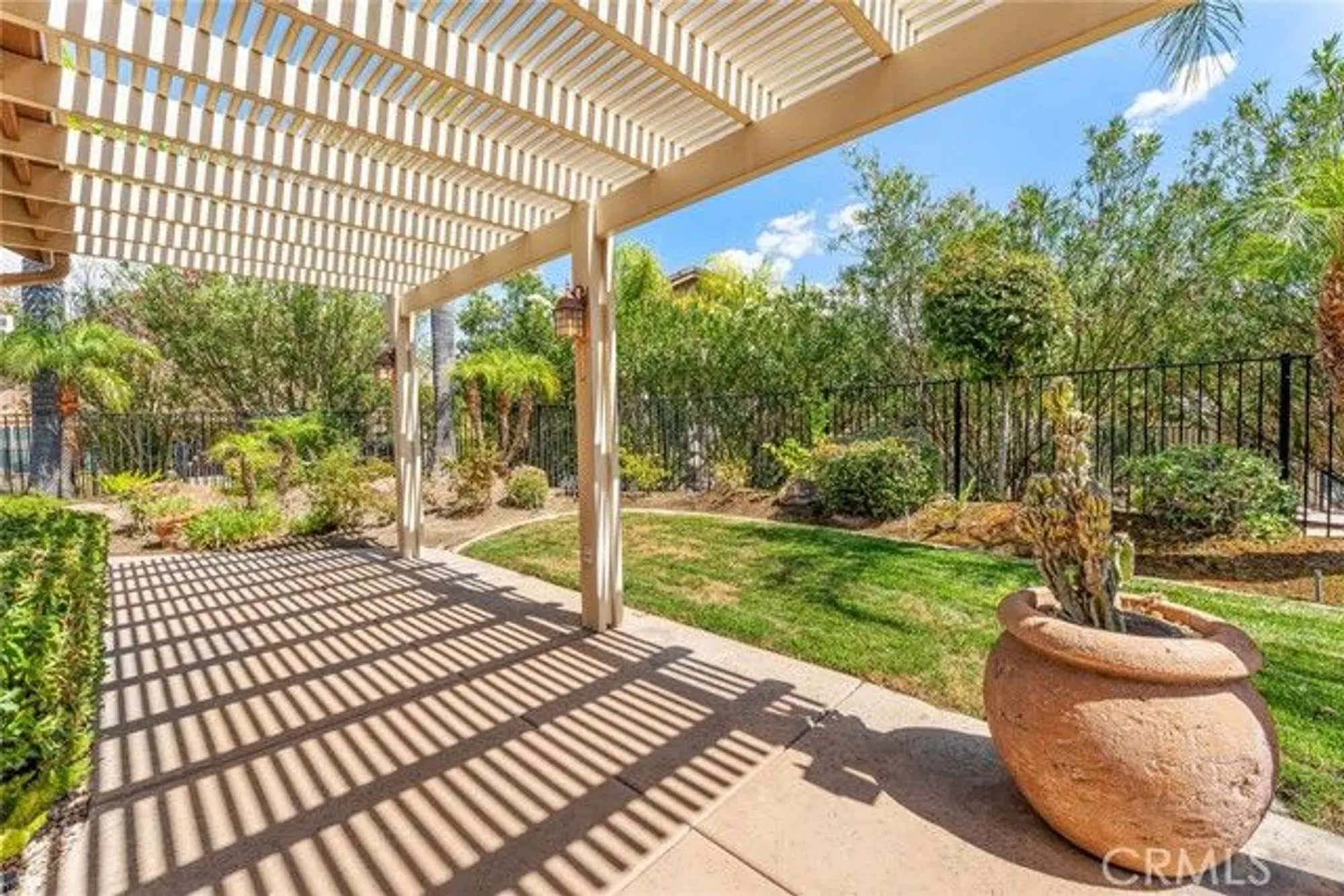 Property Slideshow image 21 of 43 | 28641 coolwater ct, Menifee, CA, 92584