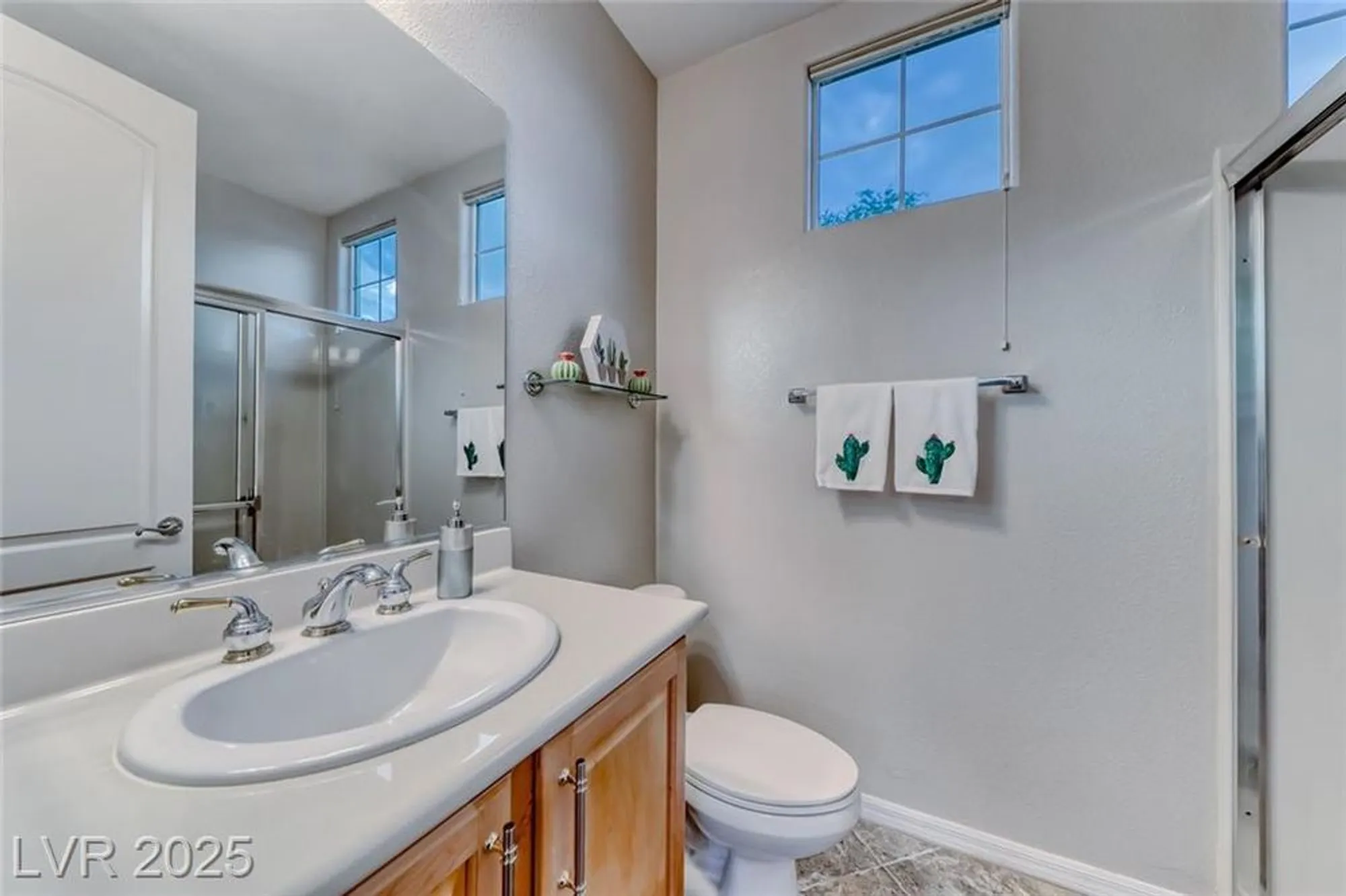 Property Slideshow image 40 of 67 | 2142 sandstone cliffs dr, Henderson, NV, 89044