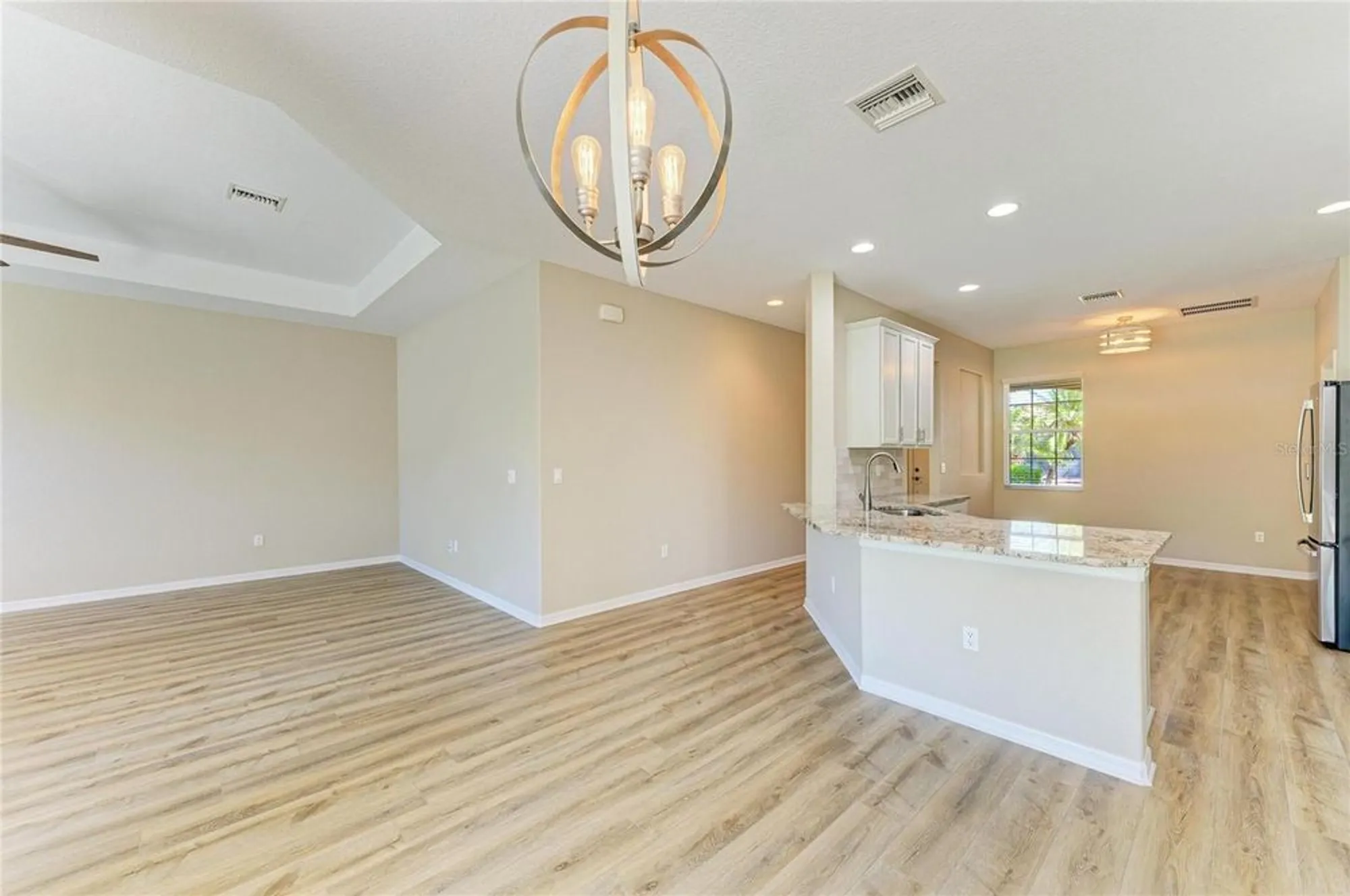 Property Slideshow image 5 of 63 | 350 river enclave ct, Bradenton, FL, 34212