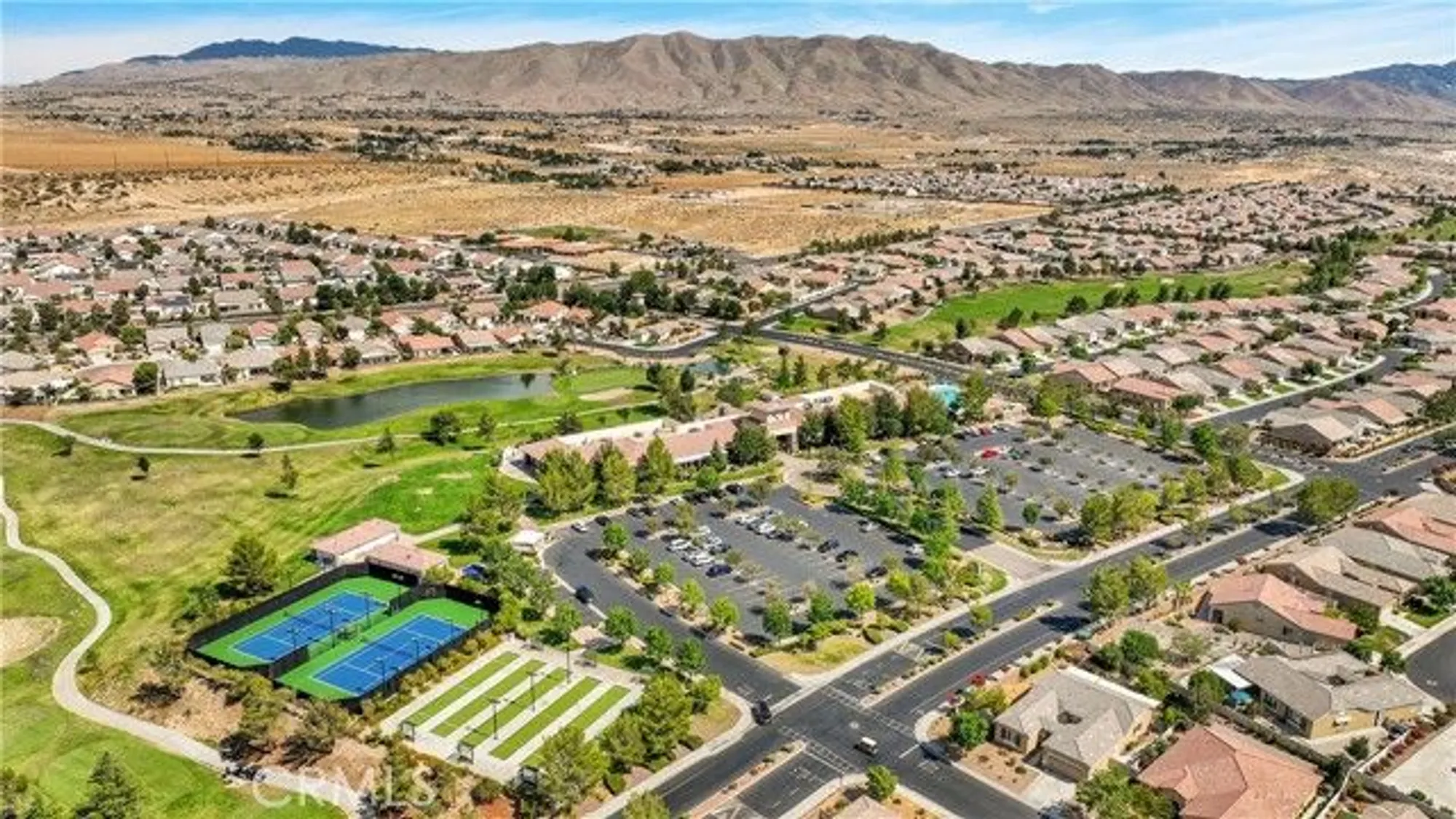 Property Slideshow image 43 of 54 | 19559 northstar ct, Apple Valley, CA, 92308
