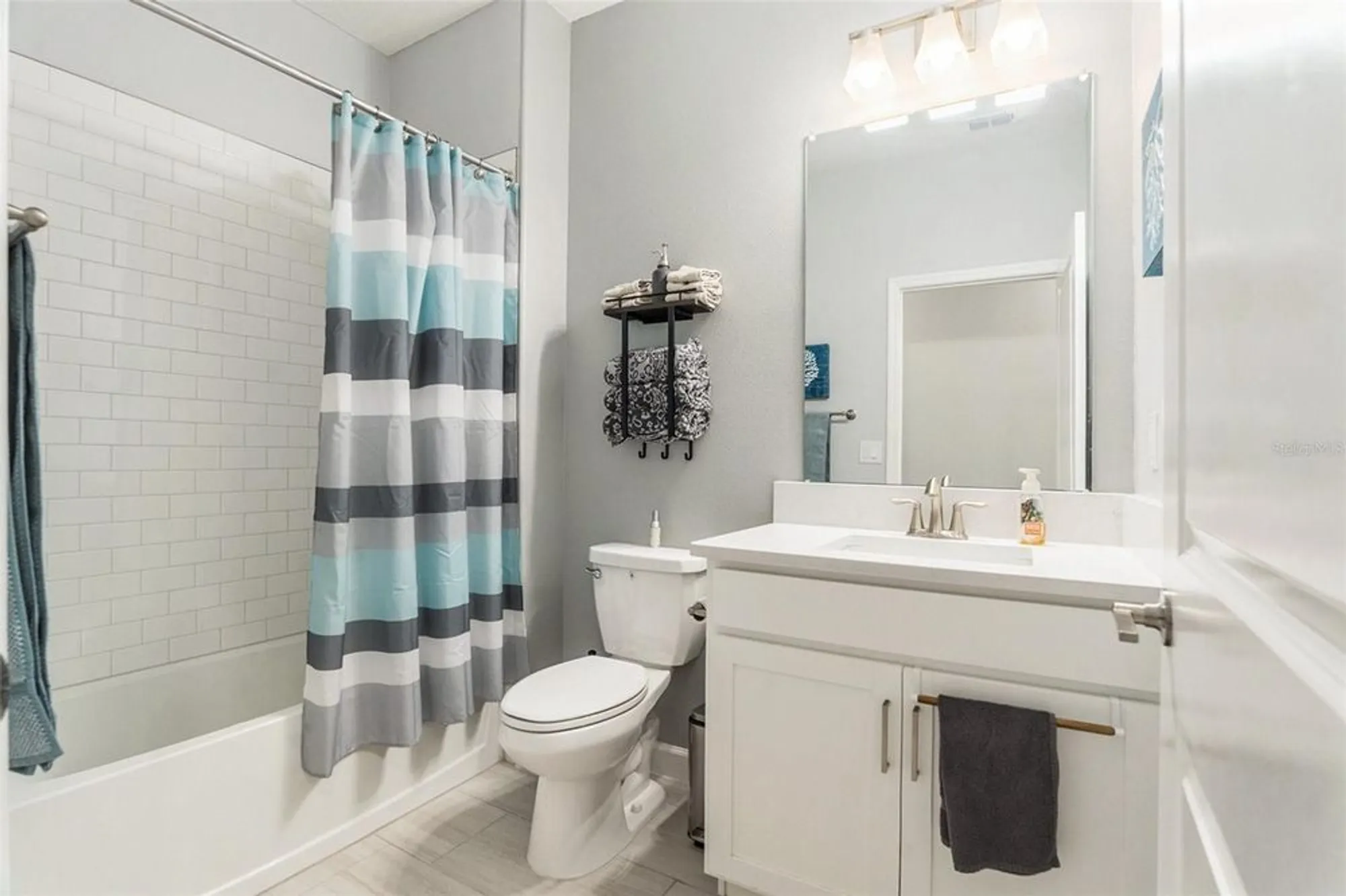 Property Slideshow image 26 of 39 | 16816 shell bay dr, Land O Lakes, FL, 34638