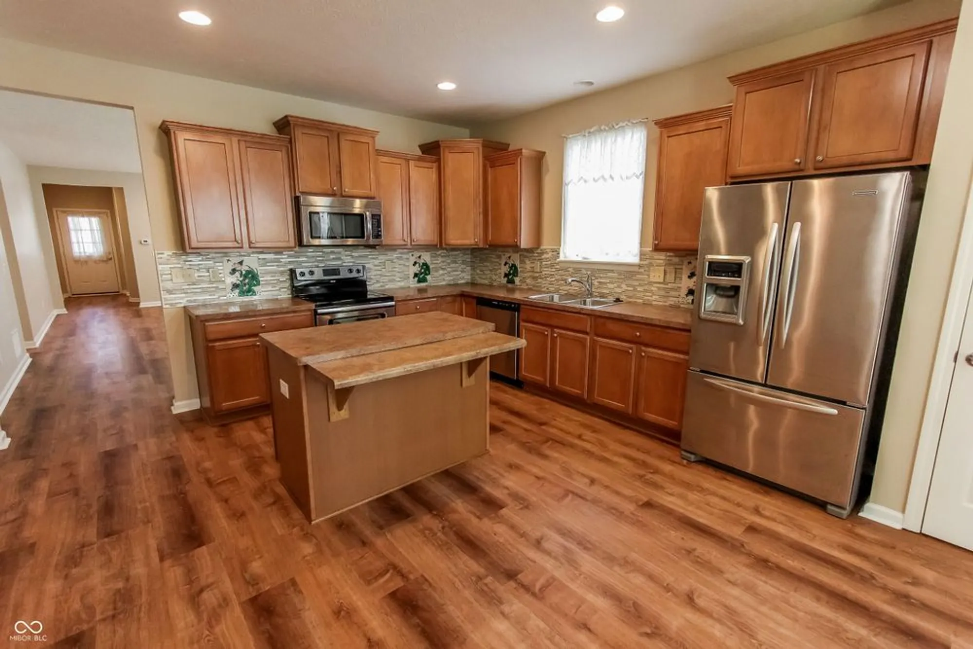 Property Slideshow image 25 of 52 | 15935 lambrusco way, Fishers, IN, 46037