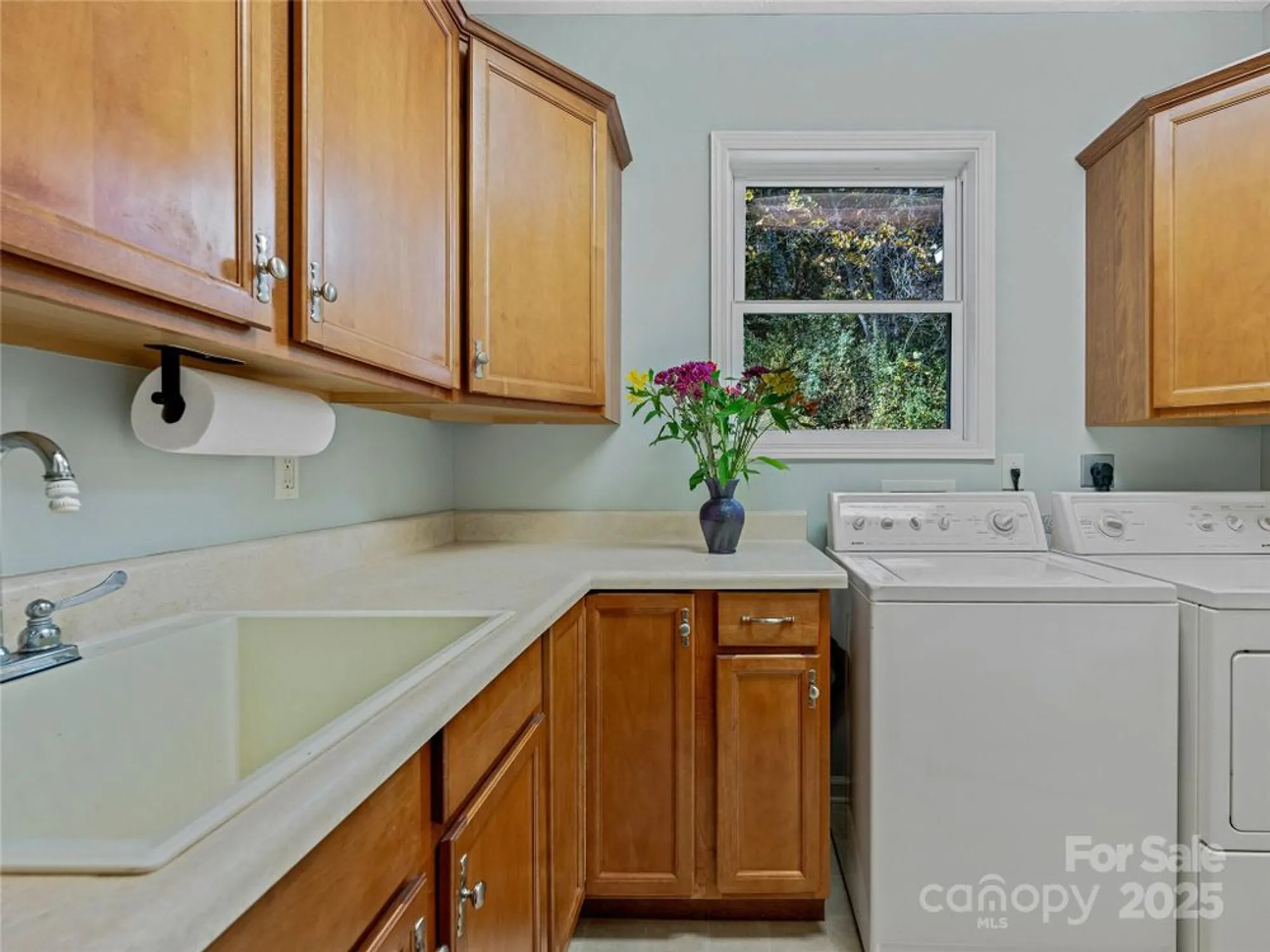 Property Slideshow image 24 of 48 | 222 bay laurel ln, Hendersonville, NC, 28791