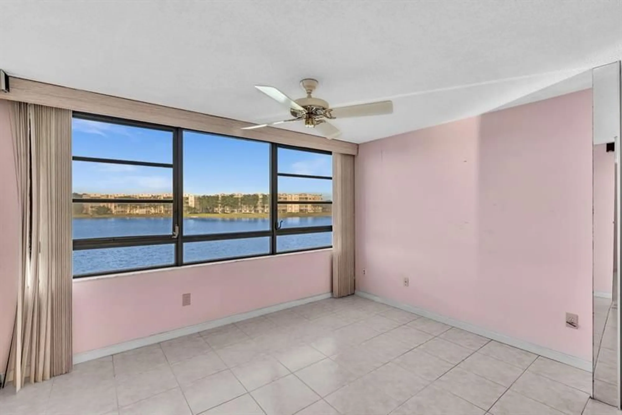 Property Slideshow image 23 of 82 | 10442 e clairmont cir 204, Tamarac, FL, 33321