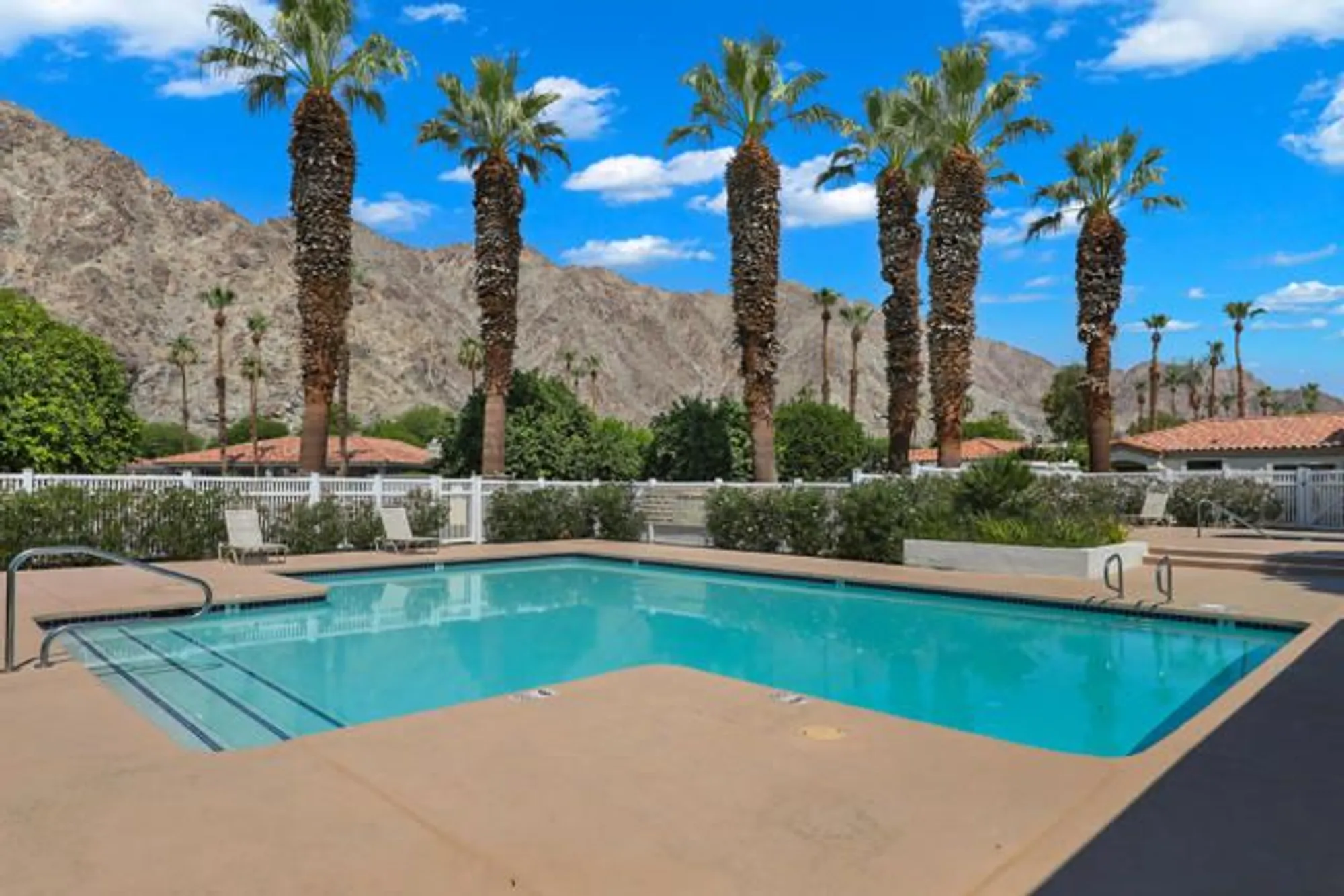 Property Slideshow image 26 of 32 | 55730 riviera, La Quinta, CA, 92253
