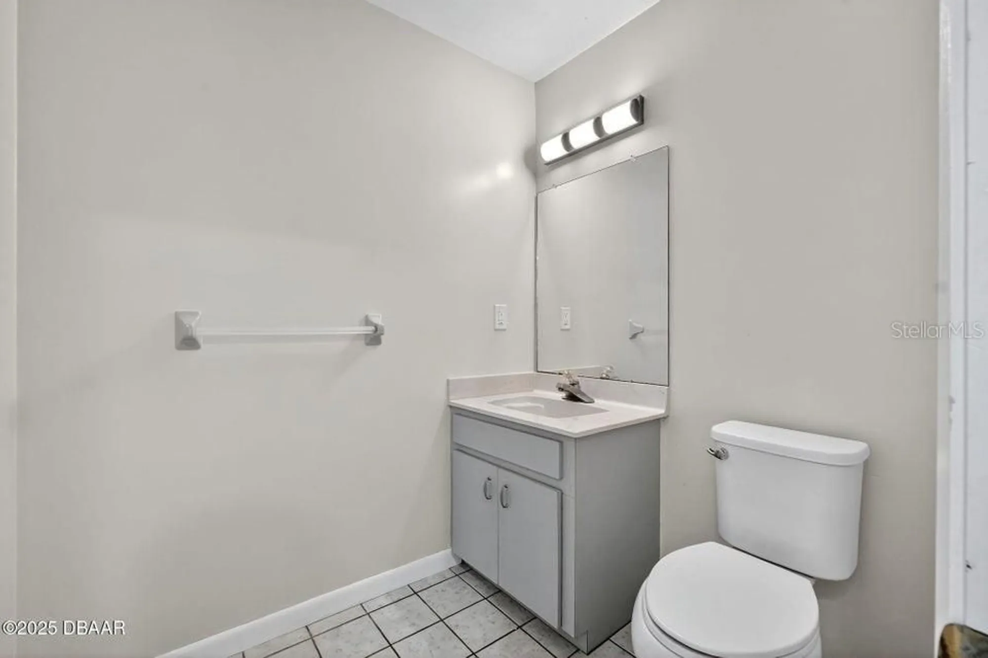 Property Slideshow image 8 of 43 | 236 gull dr, Daytona Beach, FL, 32119