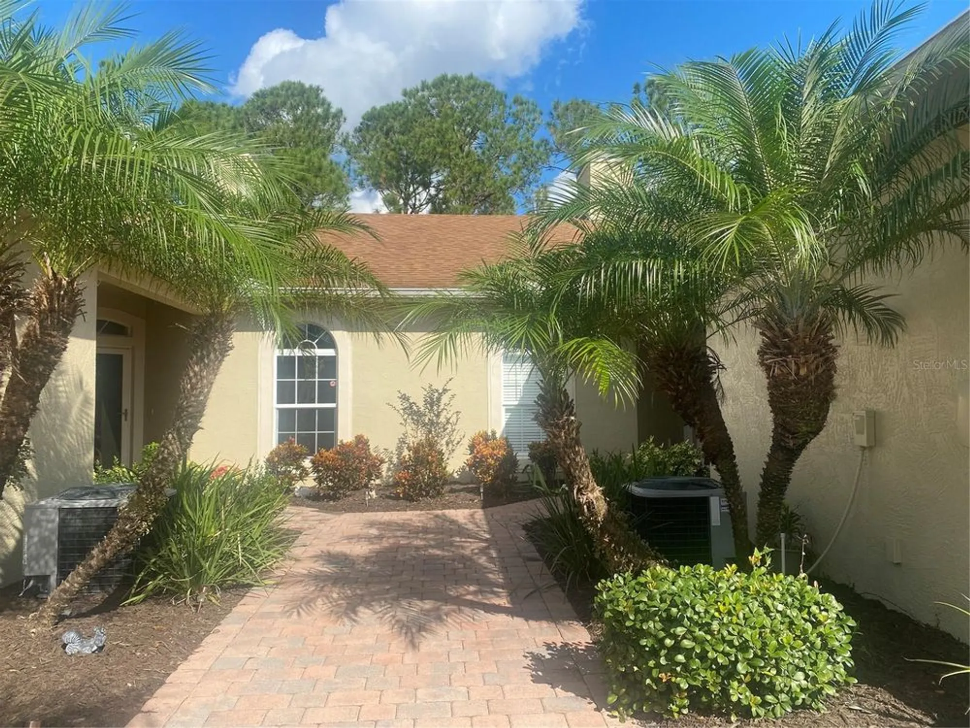 Property Slideshow image 1 of 44 | 1561 vienna square dr, Winter Haven, FL, 33884