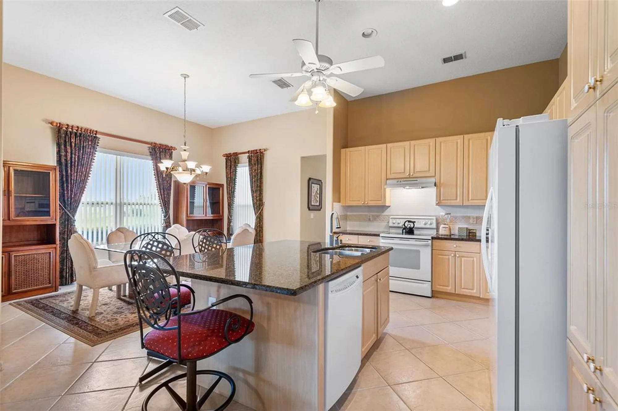Property Slideshow image 16 of 41 | 2817 falcon rdg, Clermont, FL, 34711