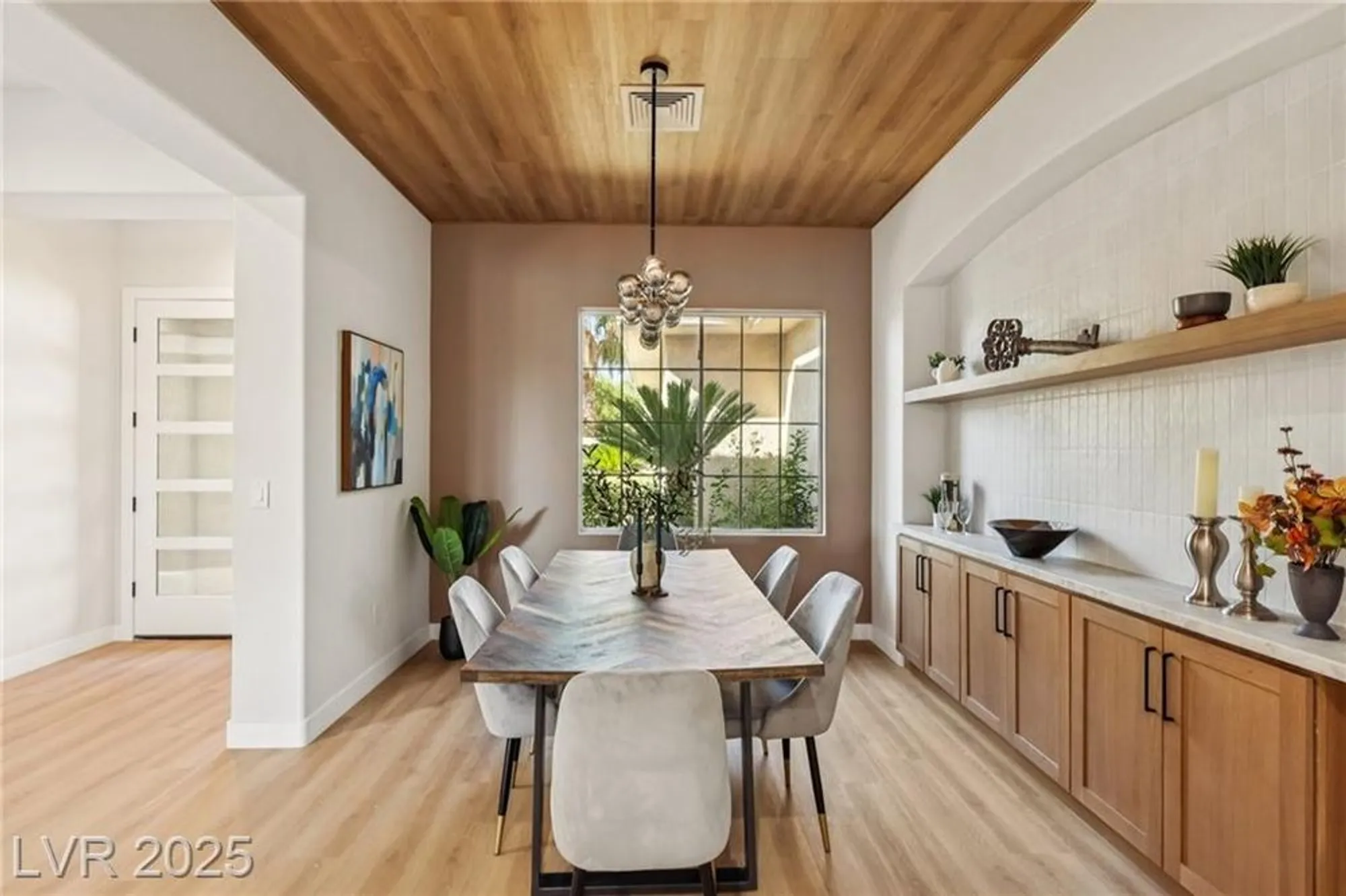 Property Slideshow image 18 of 96 | 10480 premia pl, Las Vegas, NV, 89135