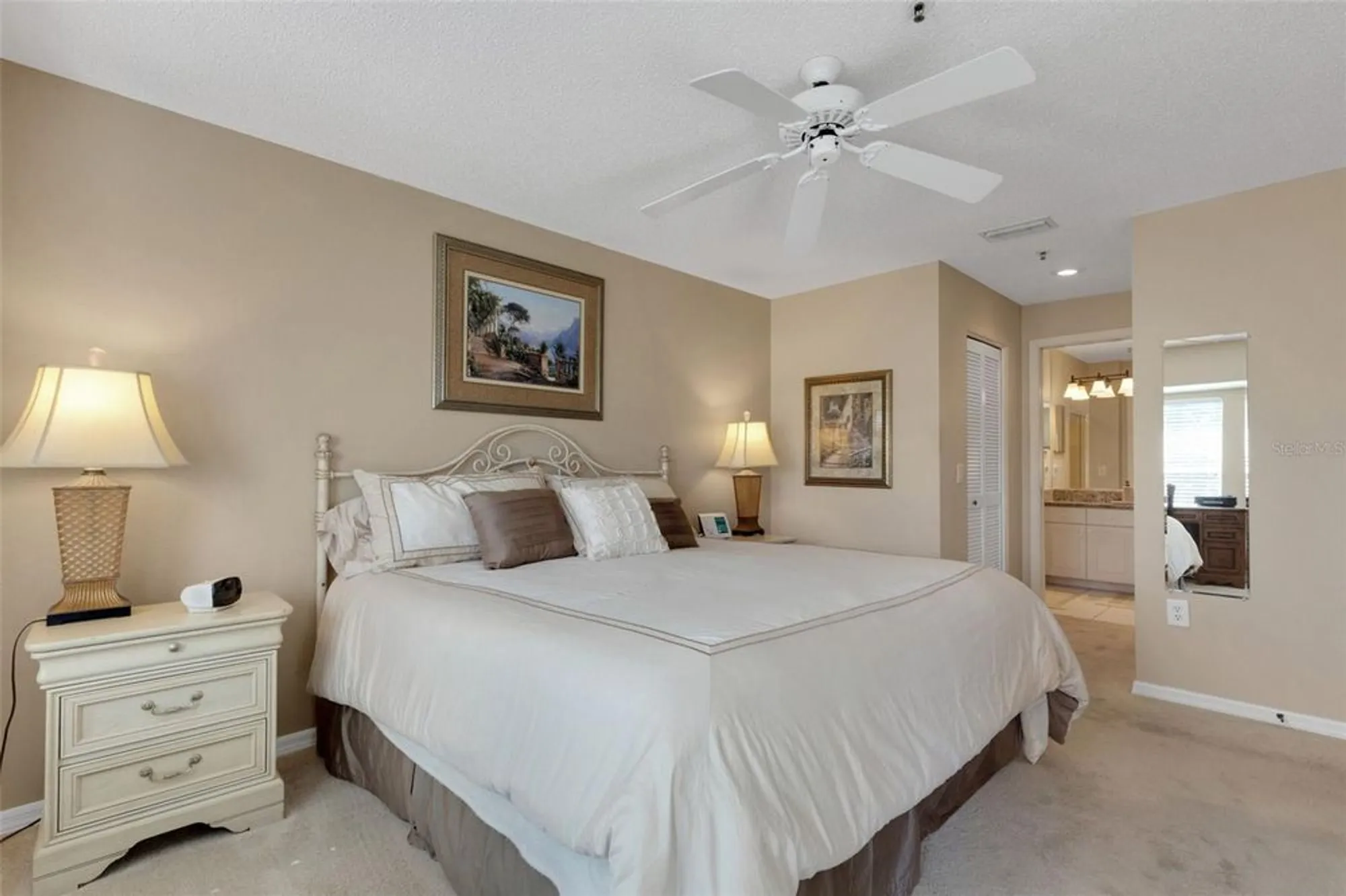 Property Slideshow image 32 of 58 | 6908 drewrys blf 712, Bradenton, FL, 34203