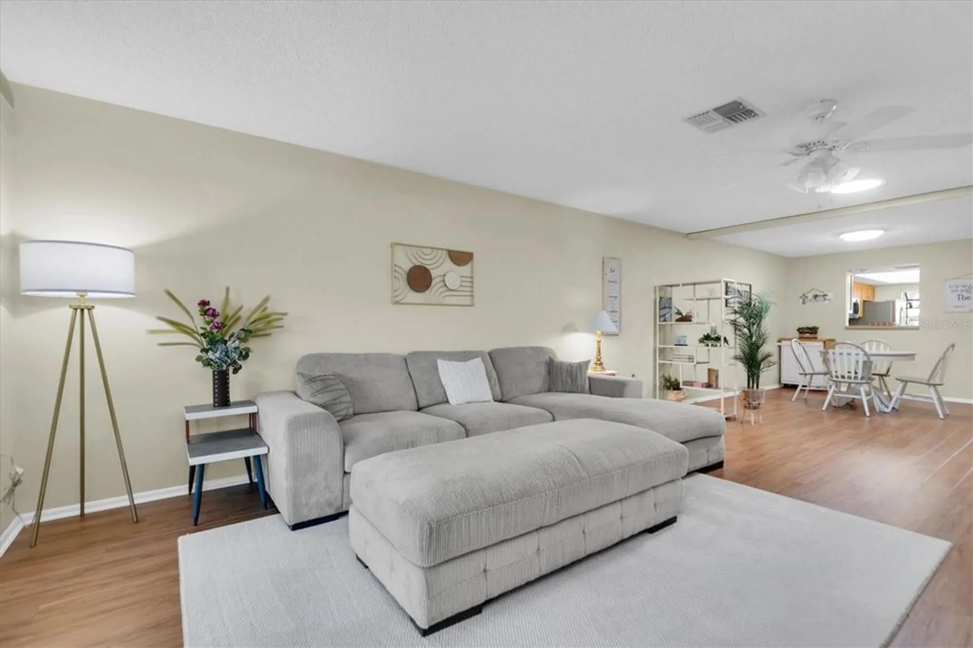 Property Slideshow image 7 of 38 | 11311 dollar lake dr apt 6, Port Richey, FL, 34668