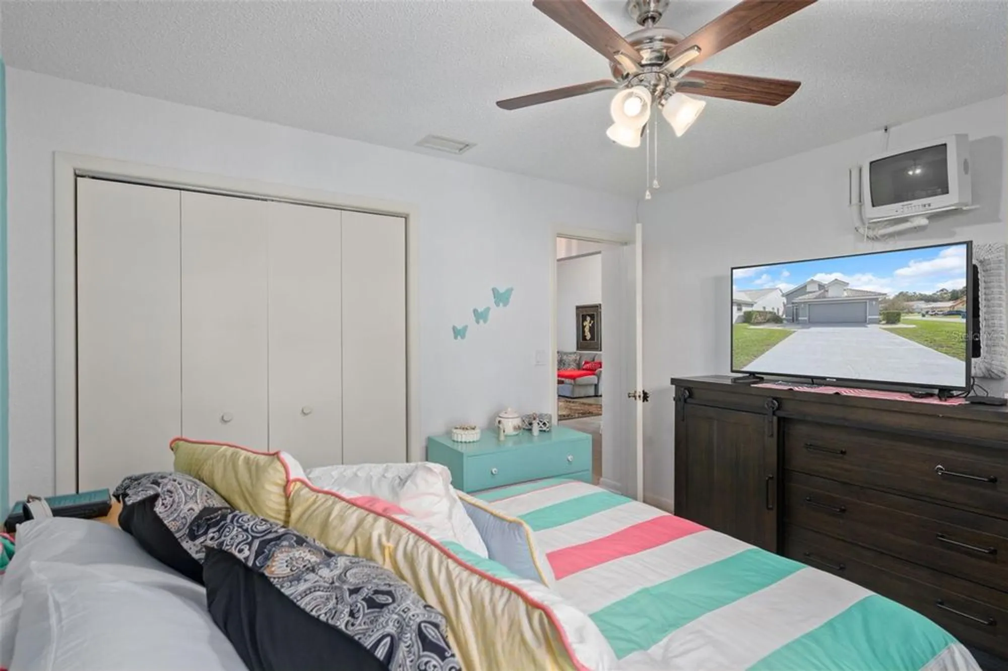 Property Slideshow image 23 of 46 | 9288 new orleans dr, Weeki Wachee, FL, 34613