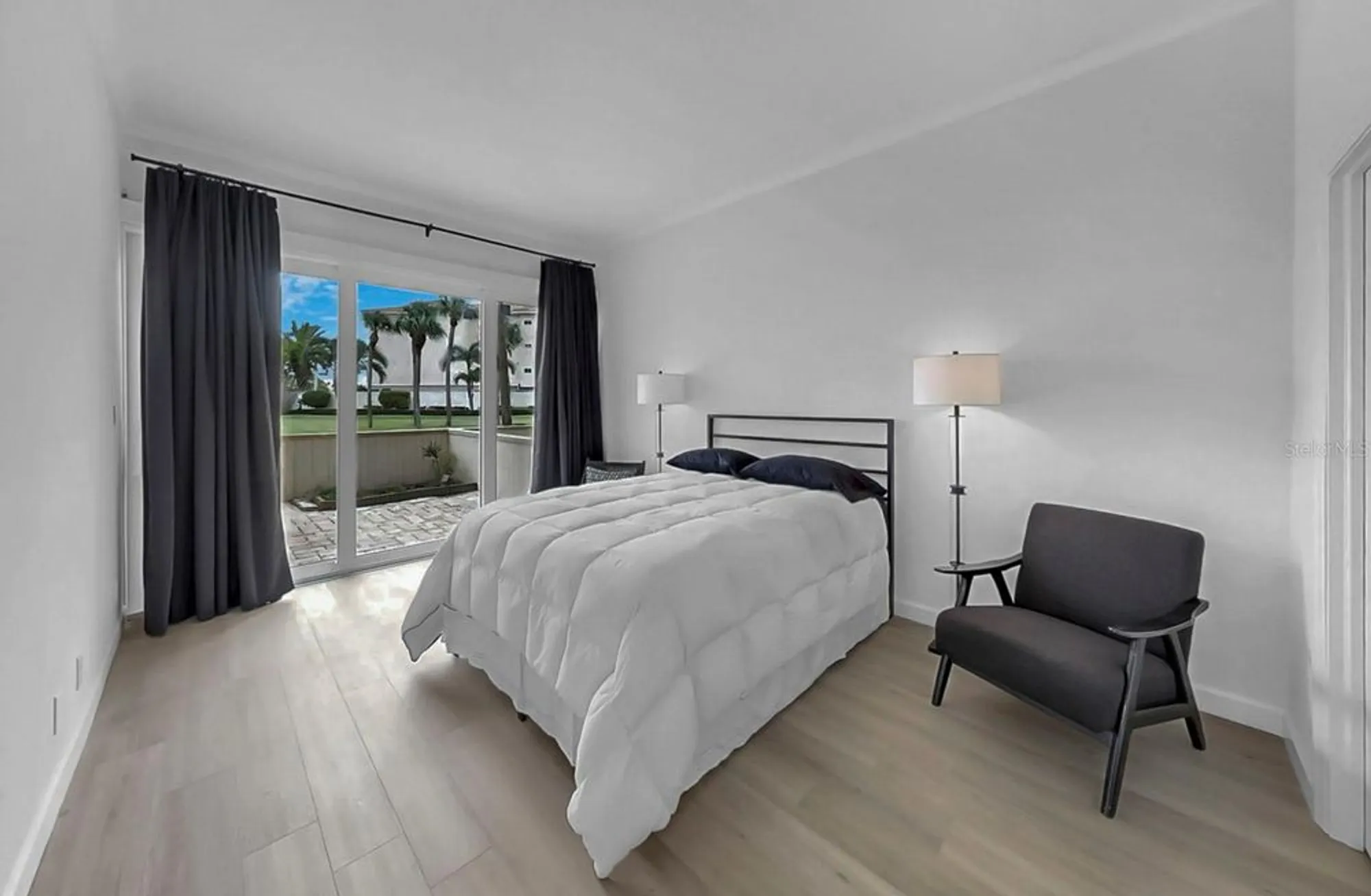 Property Slideshow image 35 of 58 | 7400 sun island dr 105, South Pasadena, FL, 33707