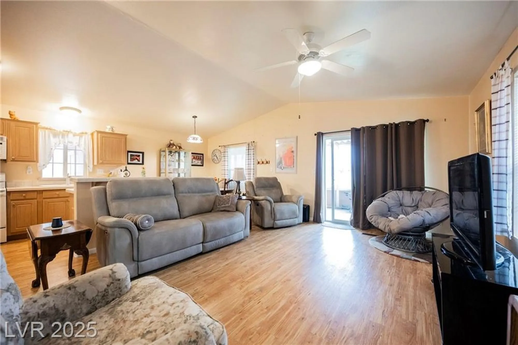 Property Slideshow image 18 of 43 | 311 inverness ave, Pahrump, NV, 89048