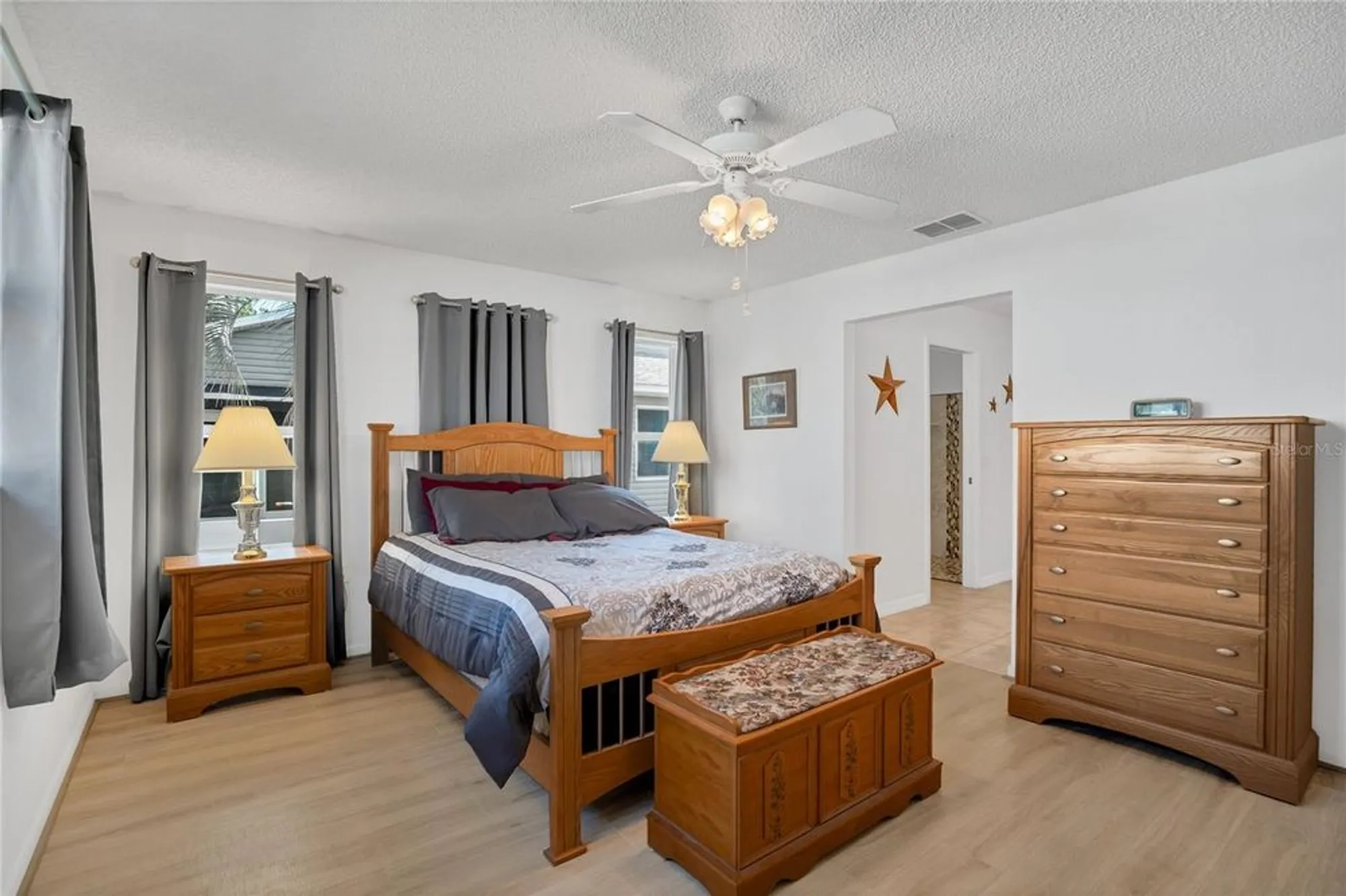 Property Slideshow image 14 of 45 | 131 willow brook dr, Leesburg, FL, 34748