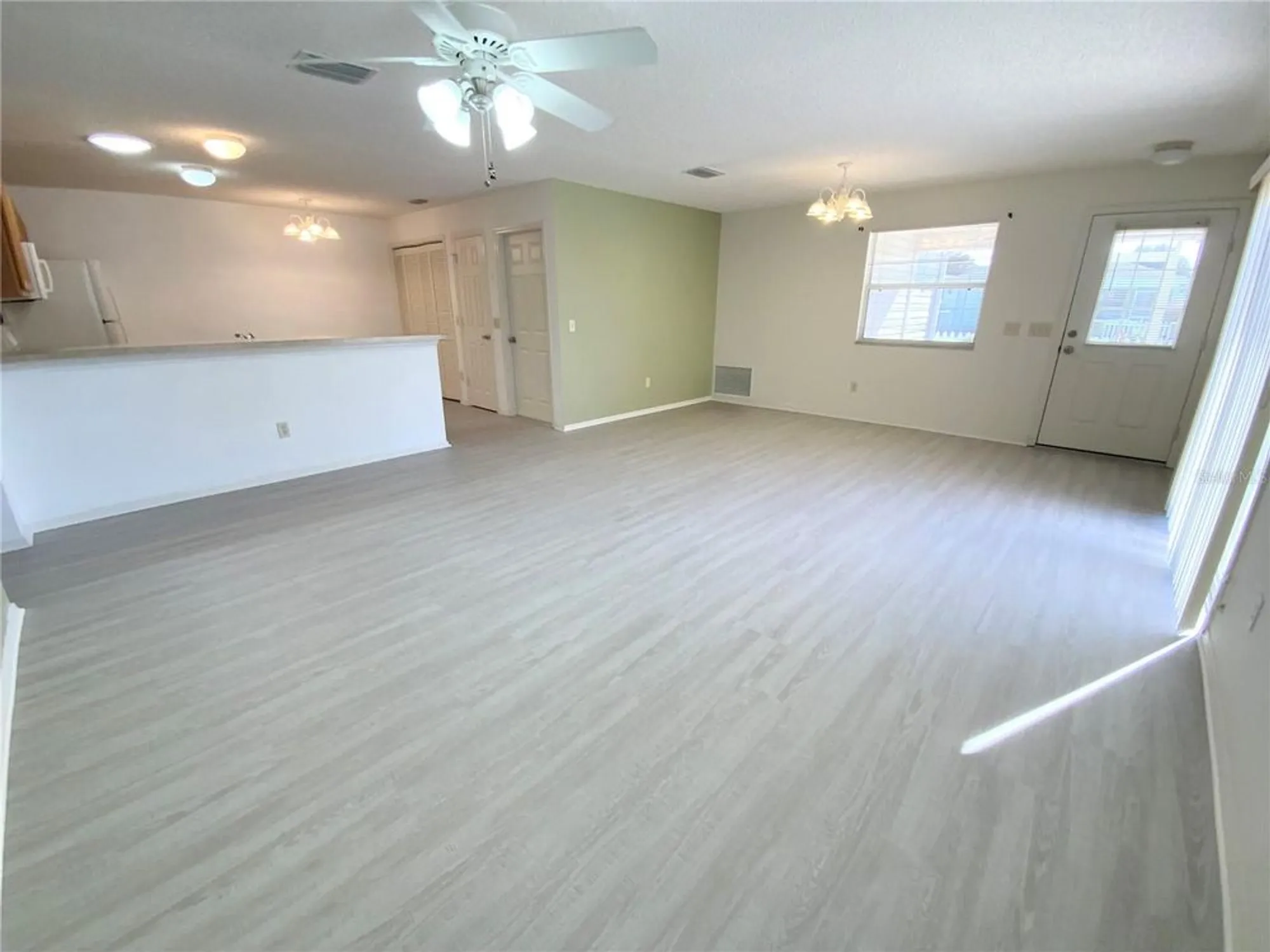 Property Slideshow image 5 of 16 | 317 rowesville ln, The Villages, FL, 32162