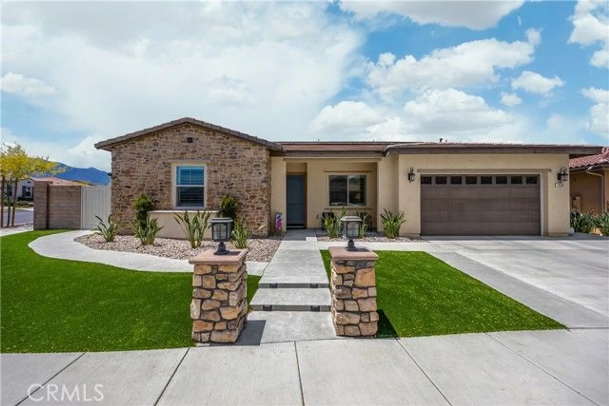Property Slideshow image 5 of 68 | 11638 oakton way, Corona, CA, 92883