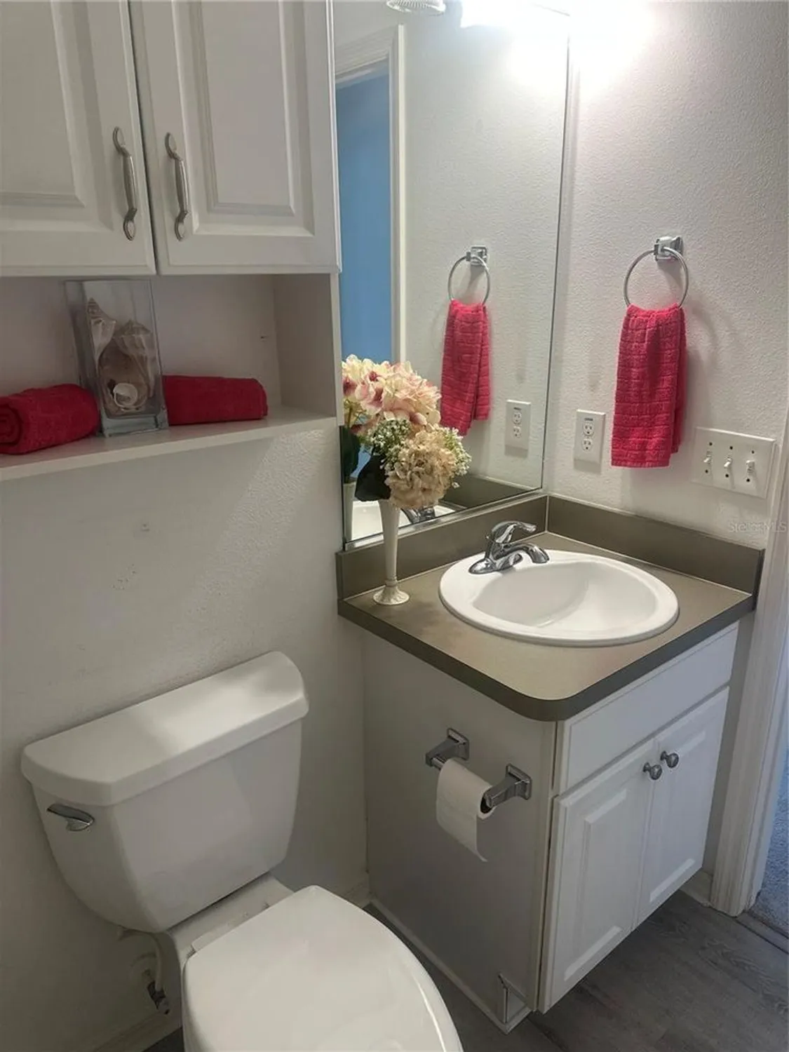 Property Slideshow image 21 of 33 | 2291 montbrook pl, The Villages, FL, 32162