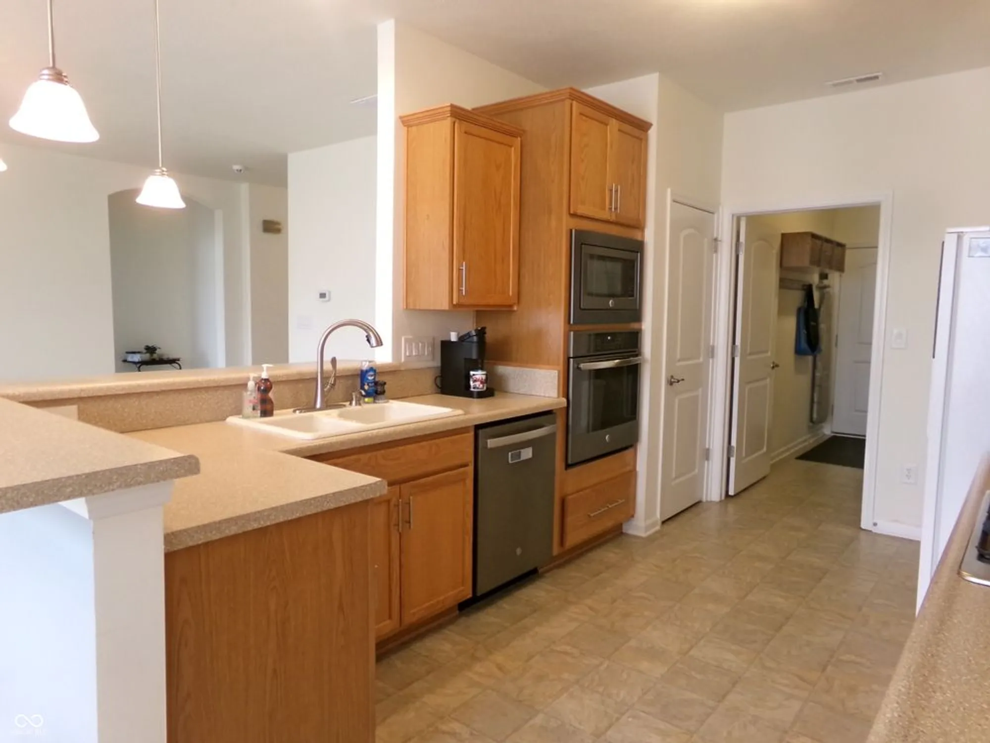 Property Slideshow image 7 of 52 | 8801 twain ln, Indianapolis, IN, 46239