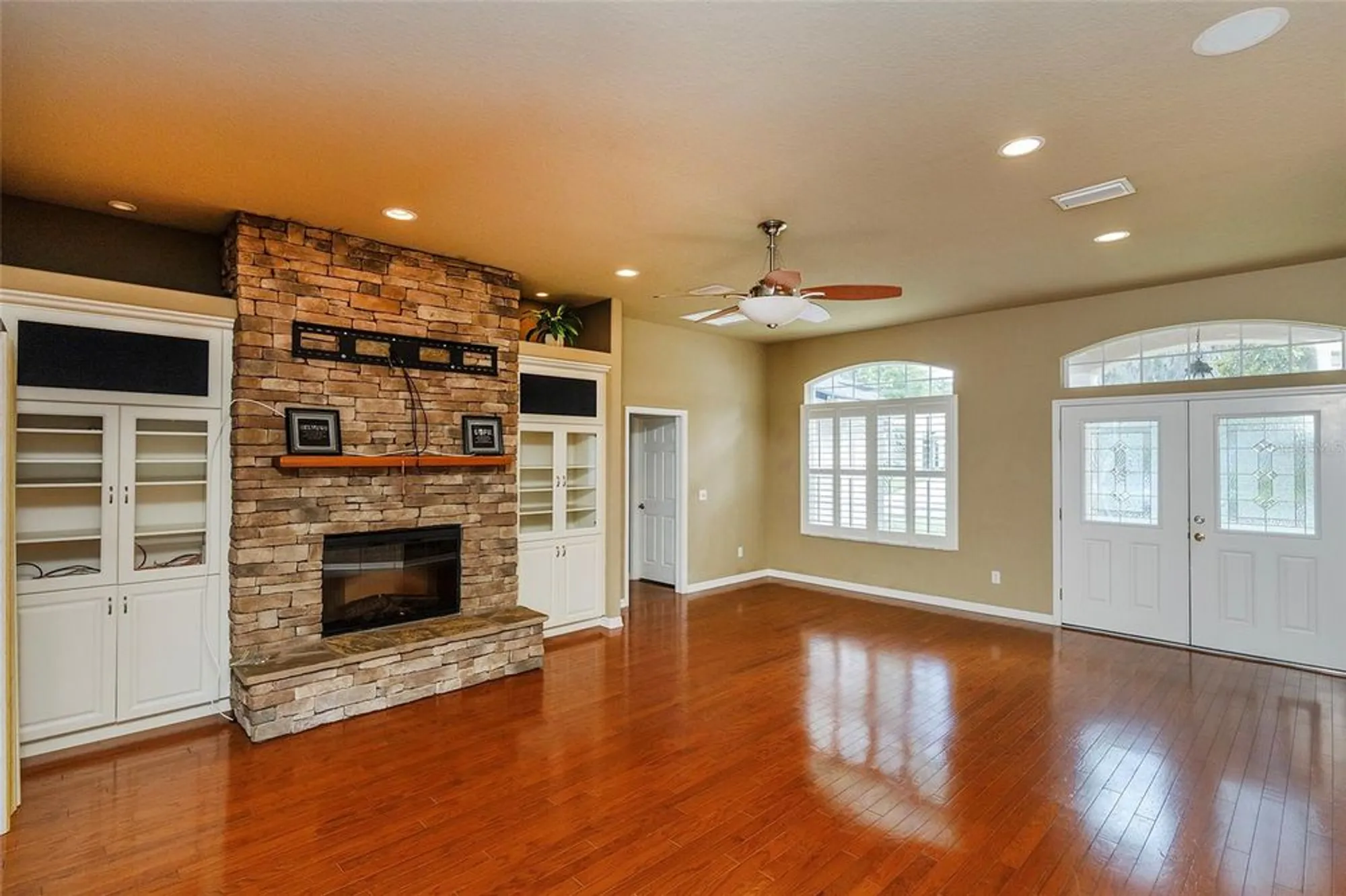 Property Slideshow image 40 of 66 | 6065 spruce point cir, Port Orange, FL, 32128