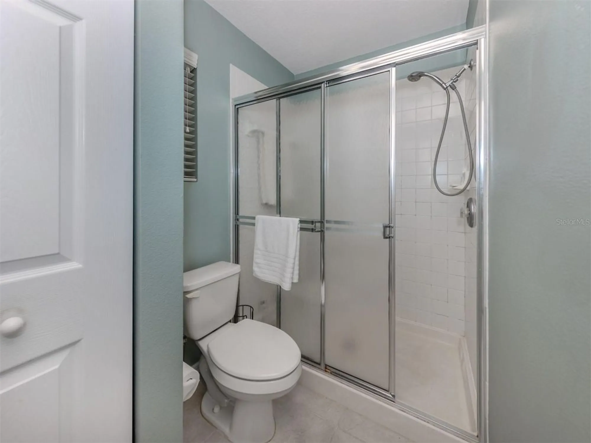 Property Slideshow image 24 of 76 | 805 montrose dr 203, Venice, FL, 34293