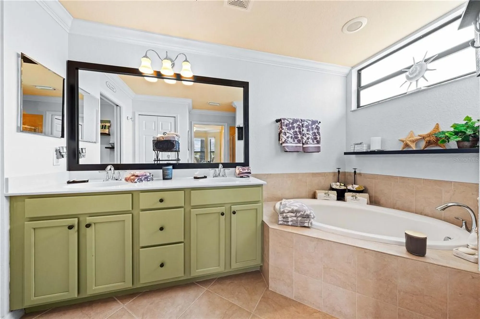 Property Slideshow image 30 of 79 | 7149 river hammock dr 101, Bradenton, FL, 34212